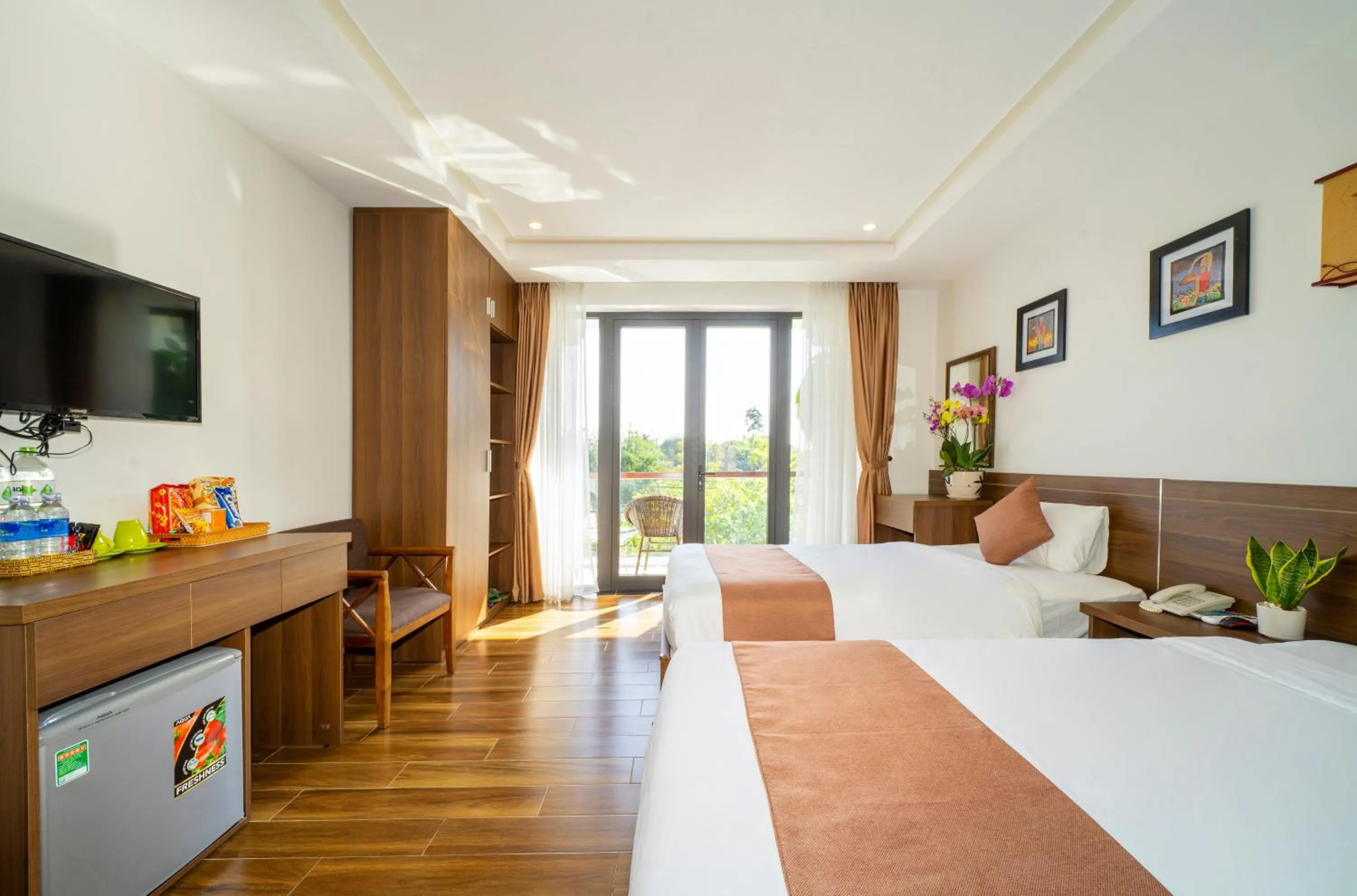 Photo of the whole room, Bed in Brother Villa Hoi An