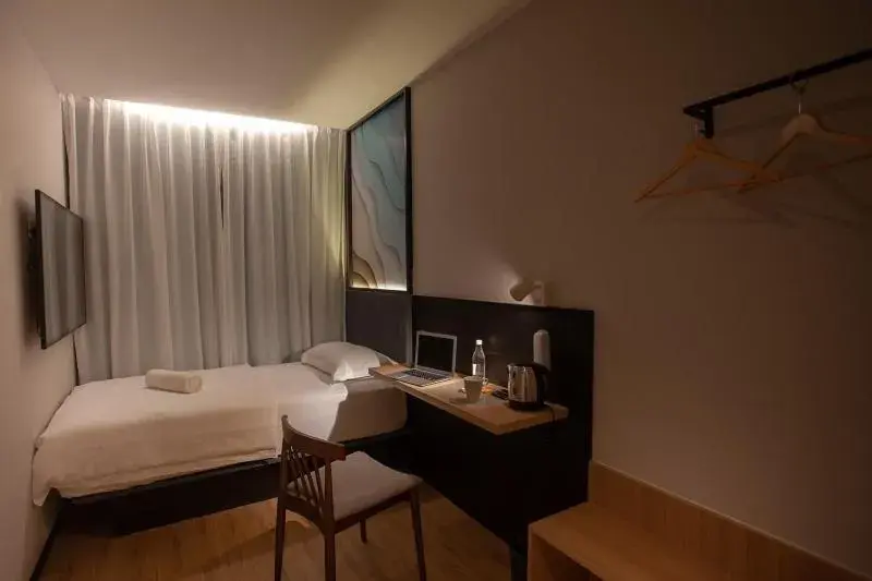 Single Room in HAKO HOTEL (MOUNT AUSTIN) Single Room in HAKO HOTEL (MOUNT AUSTIN)