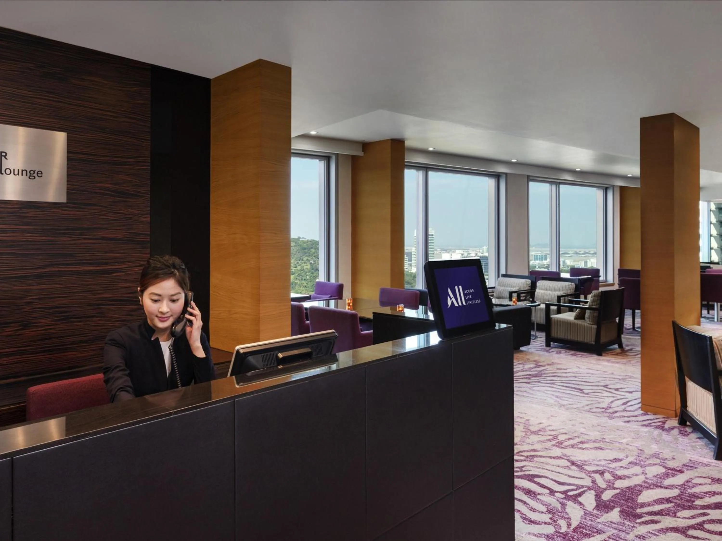 Bedroom in Novotel Citygate Hong Kong