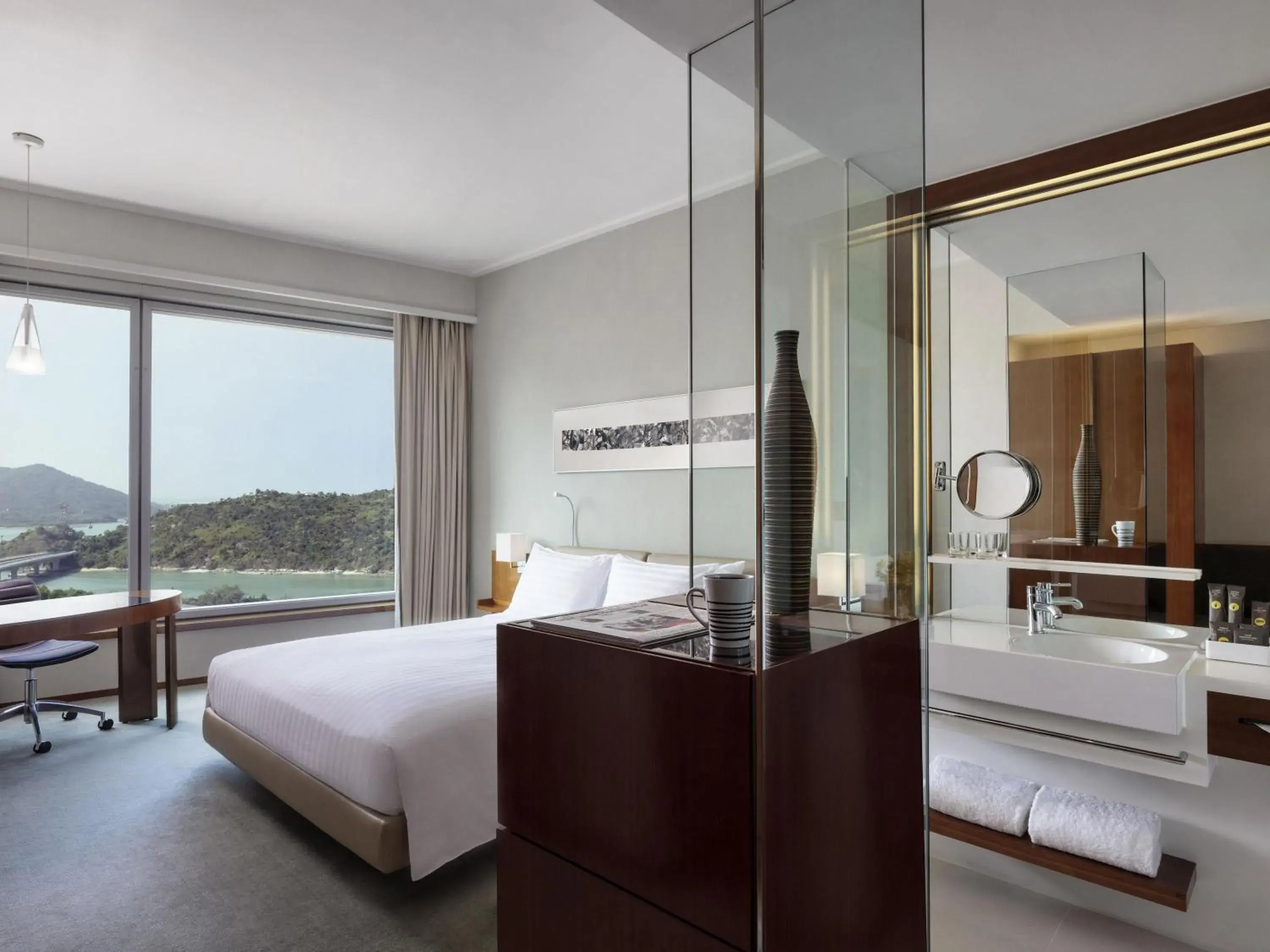 Bedroom, Bed in Novotel Citygate Hong Kong Bedroom, Bed in Novotel Citygate Hong Kong