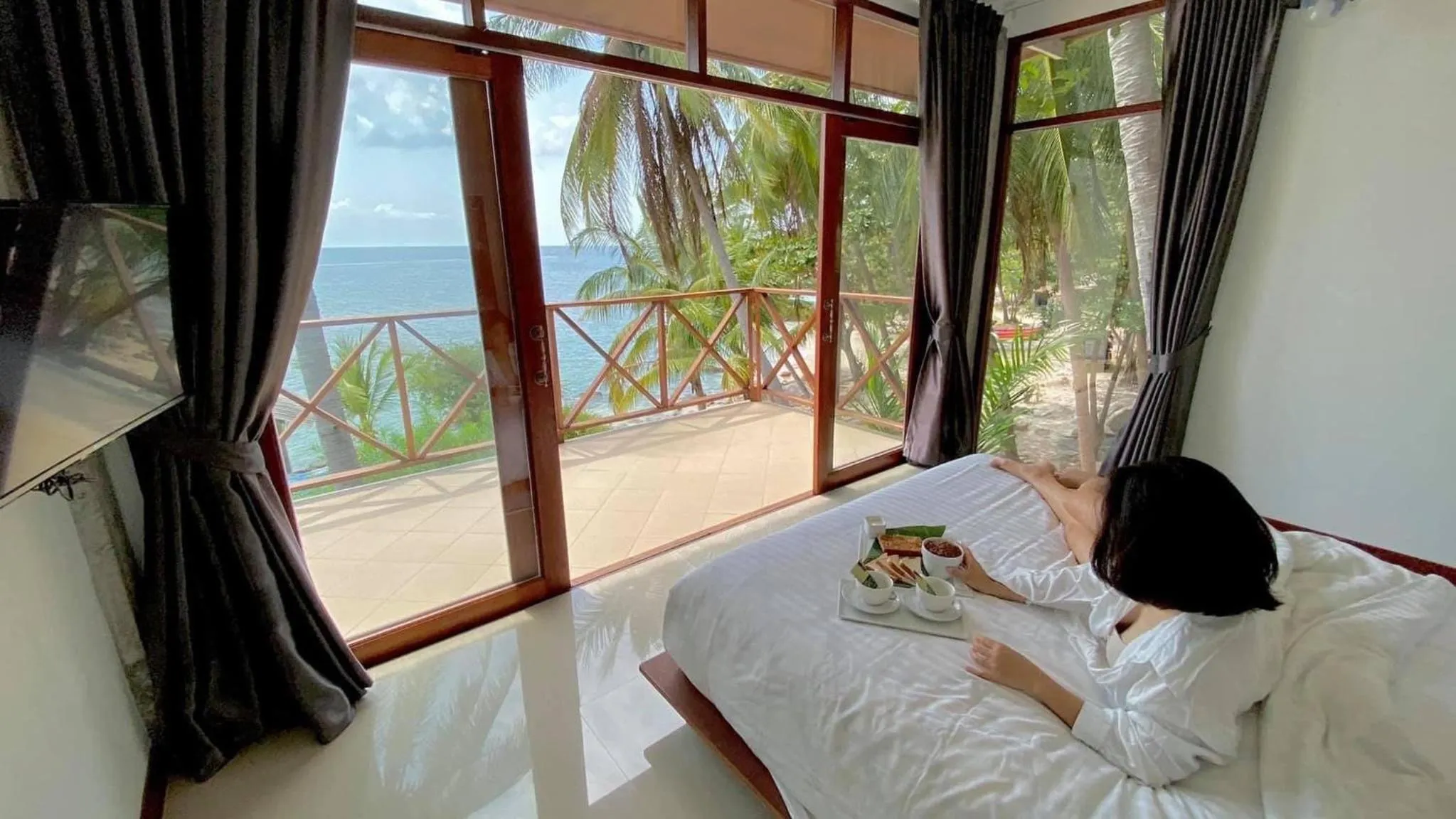 View (from property/room), Bed in P.D. Beach Resort