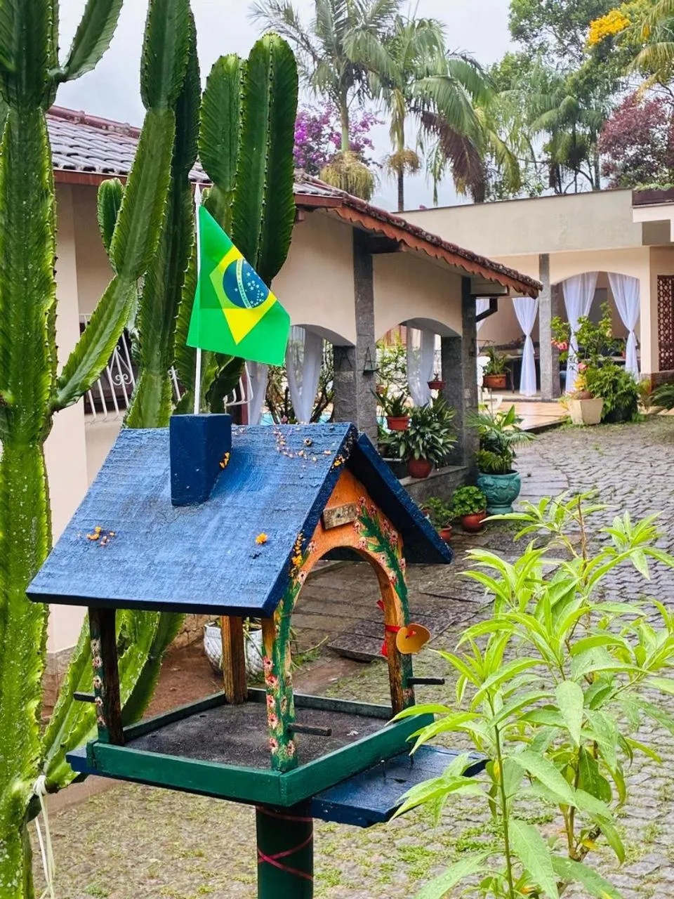 Property building in Espaço Vida Mury - Casa Mara