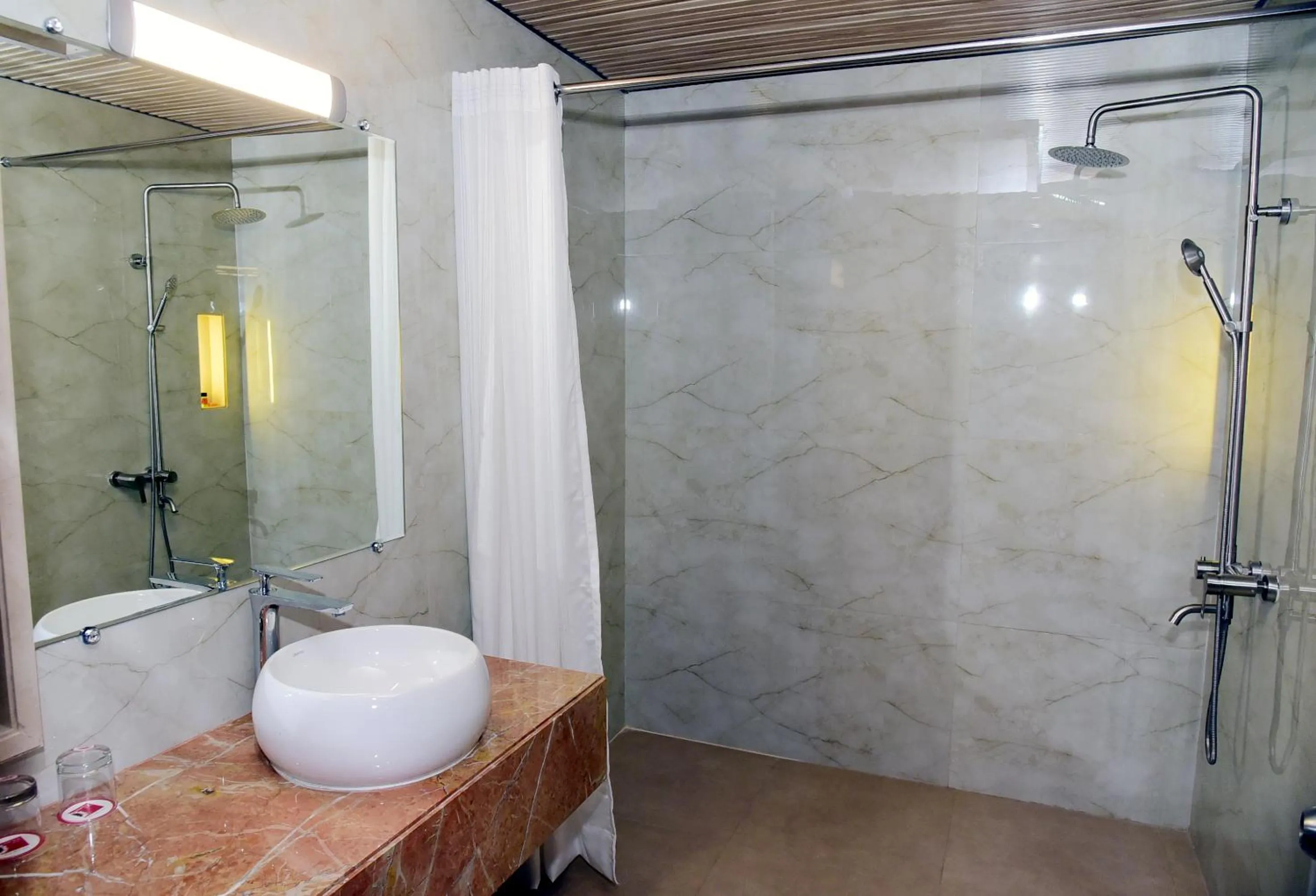 Bathroom in OM Clarks Inn Raebareli