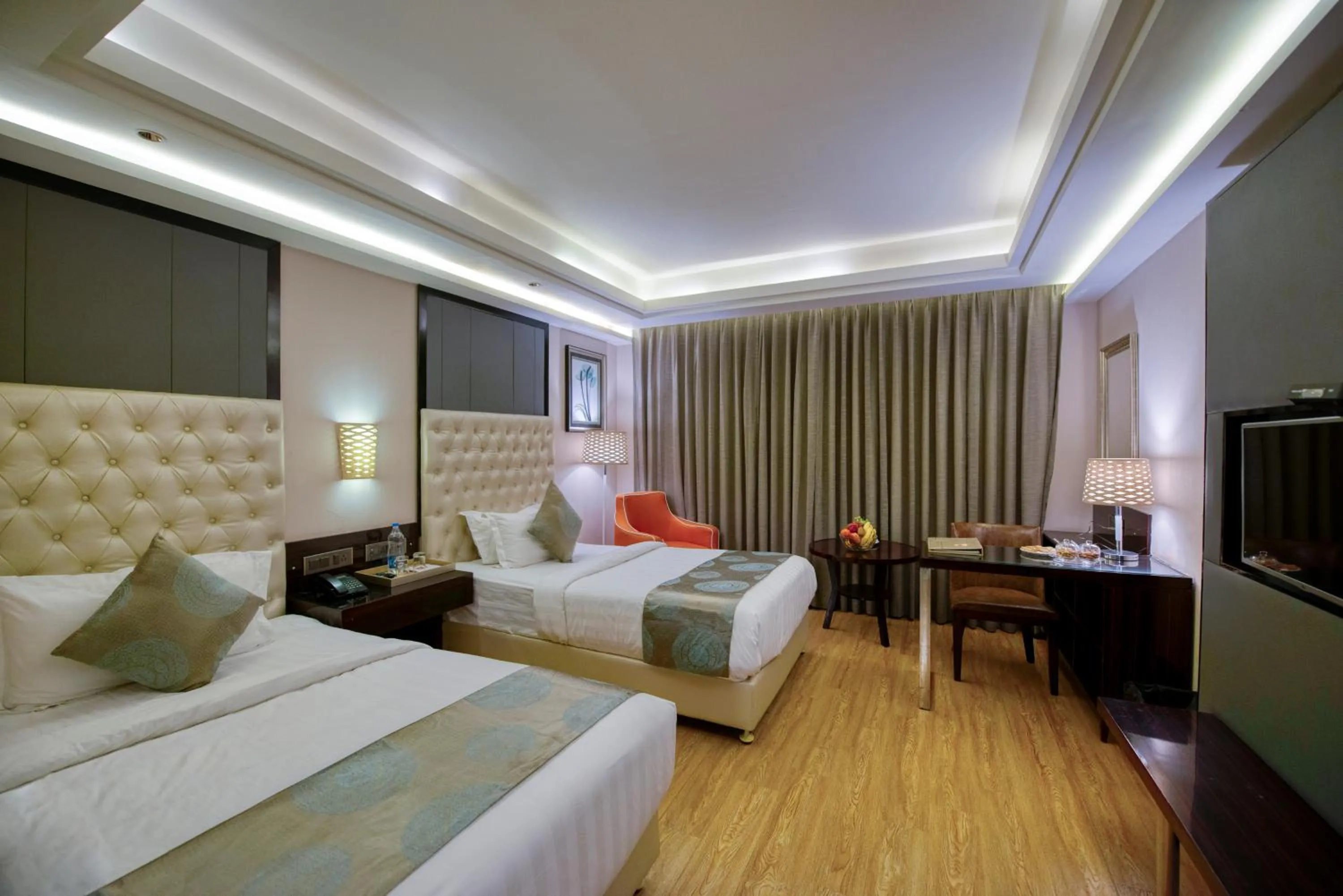 Bed in OM Clarks Inn Raebareli