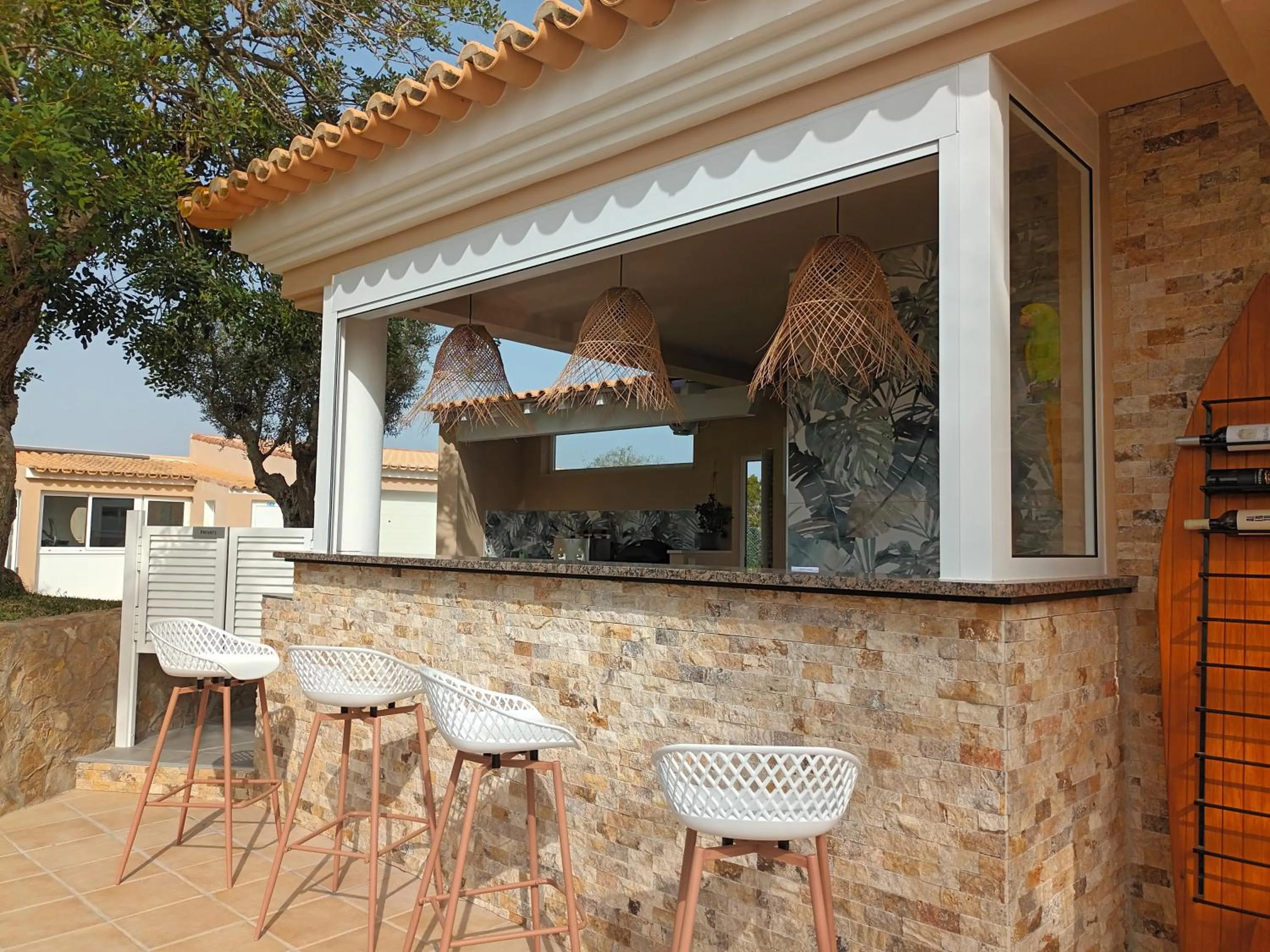 Lounge or bar in VILLA L'ESTAQUE