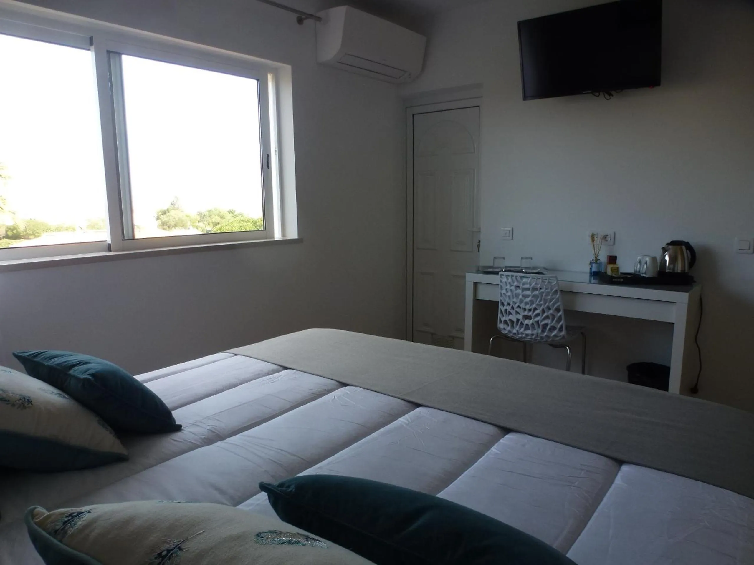 Photo of the whole room, Bed in VILLA L'ESTAQUE
