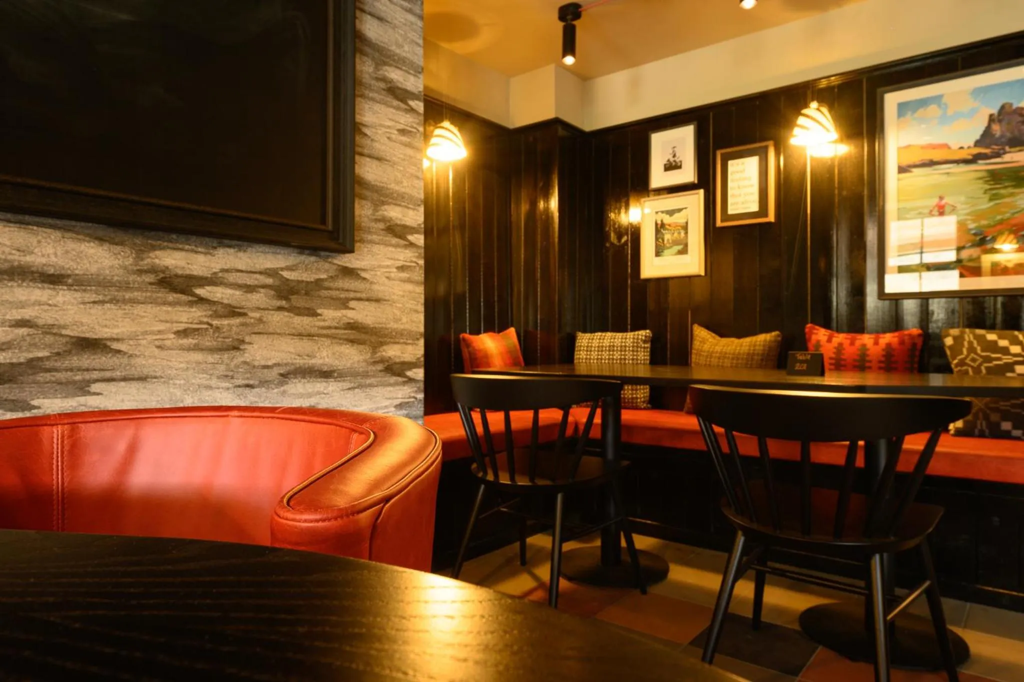 Restaurant/places to eat in Tyn-y-Coed Inn