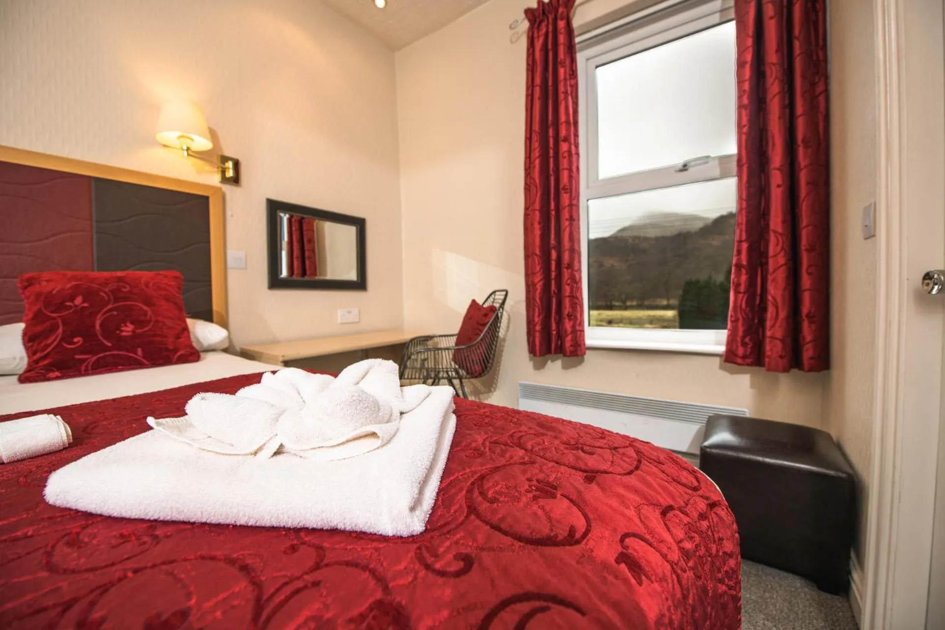 Bed in Tyn-y-Coed Inn