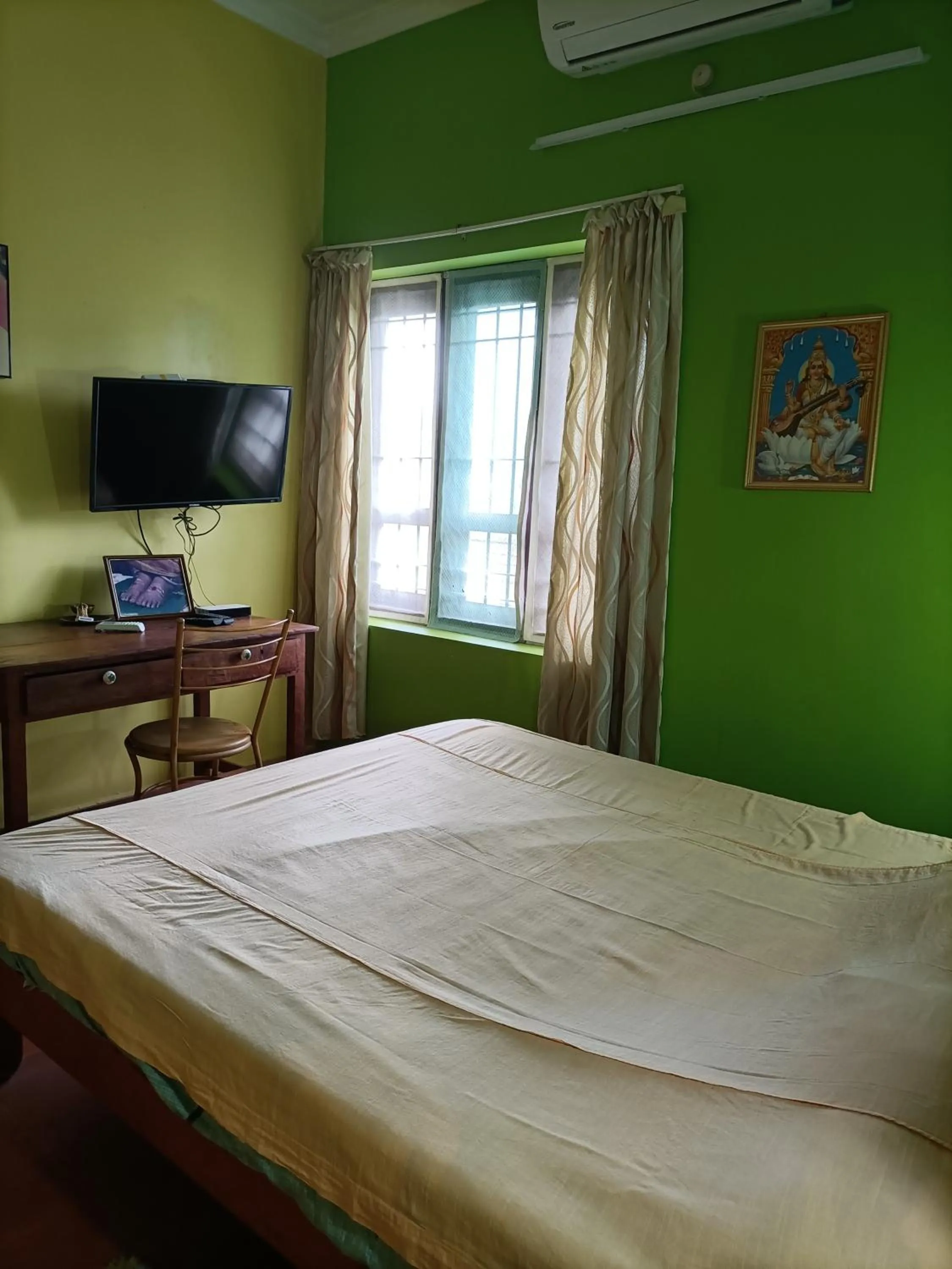 Bed in Kadalamma Beach Homestay