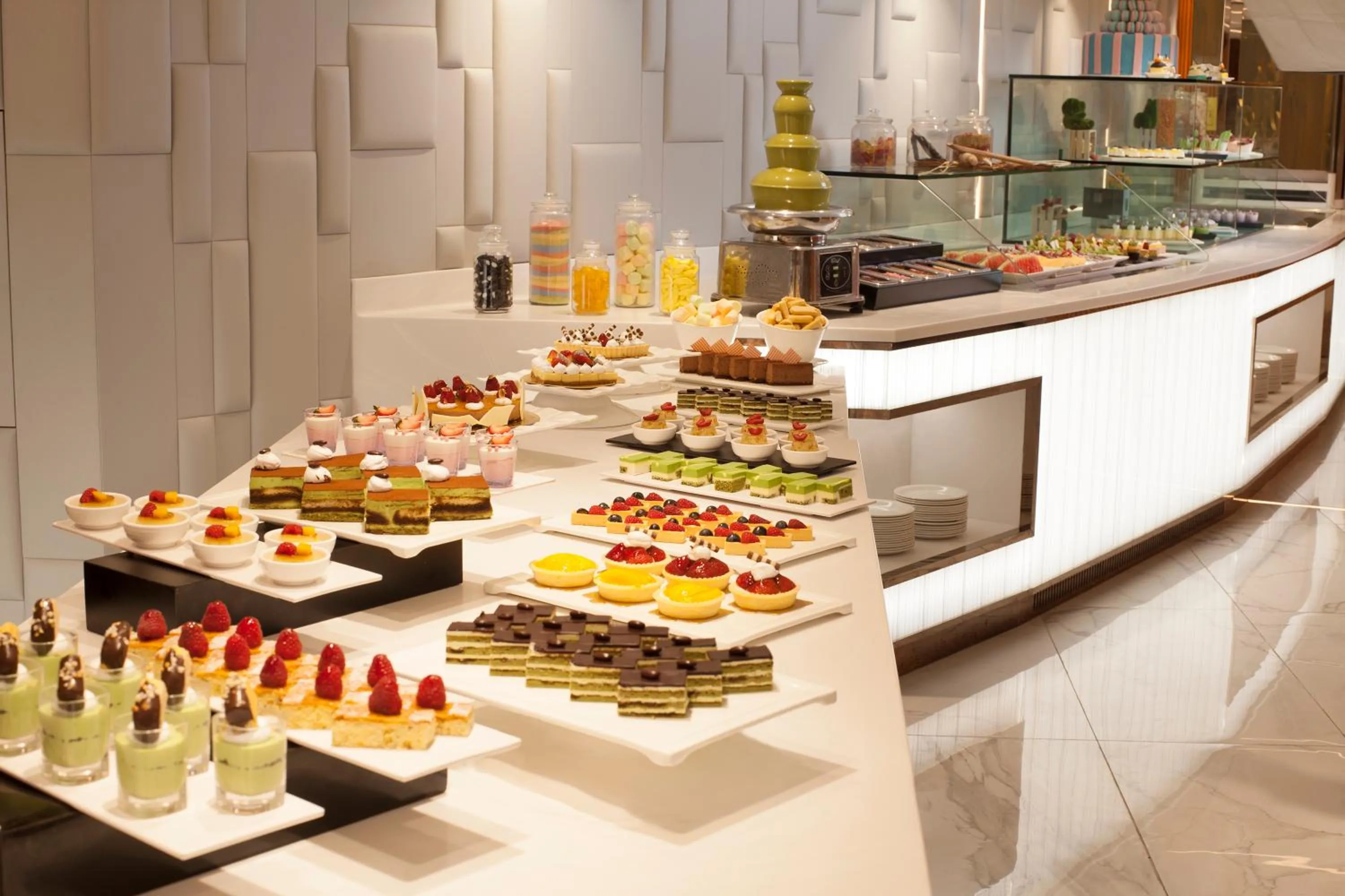 Restaurant/places to eat in Park Hotel Hong Kong