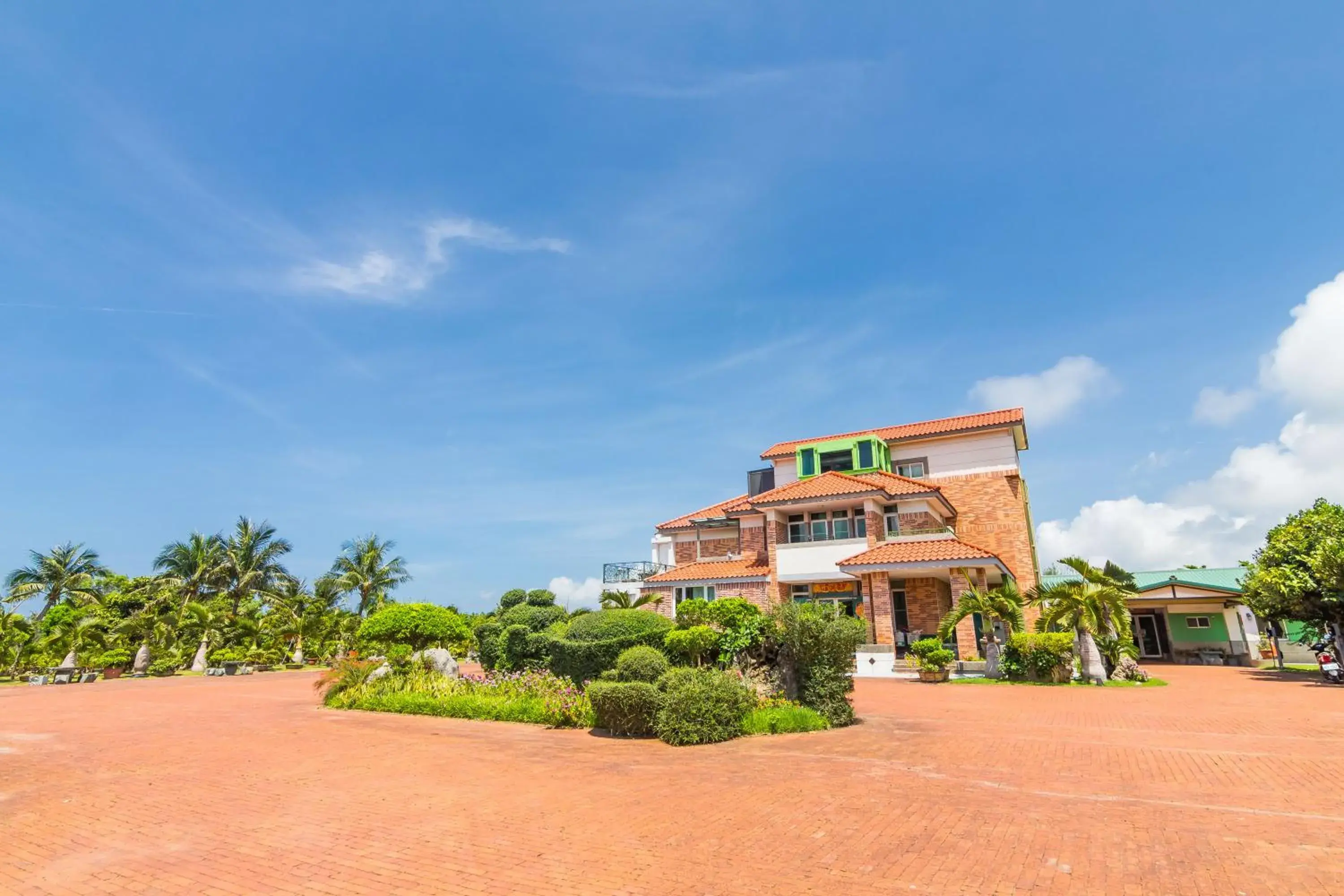 Property building in Kenting Maya-House B&B Property building in Kenting Maya-House B&B