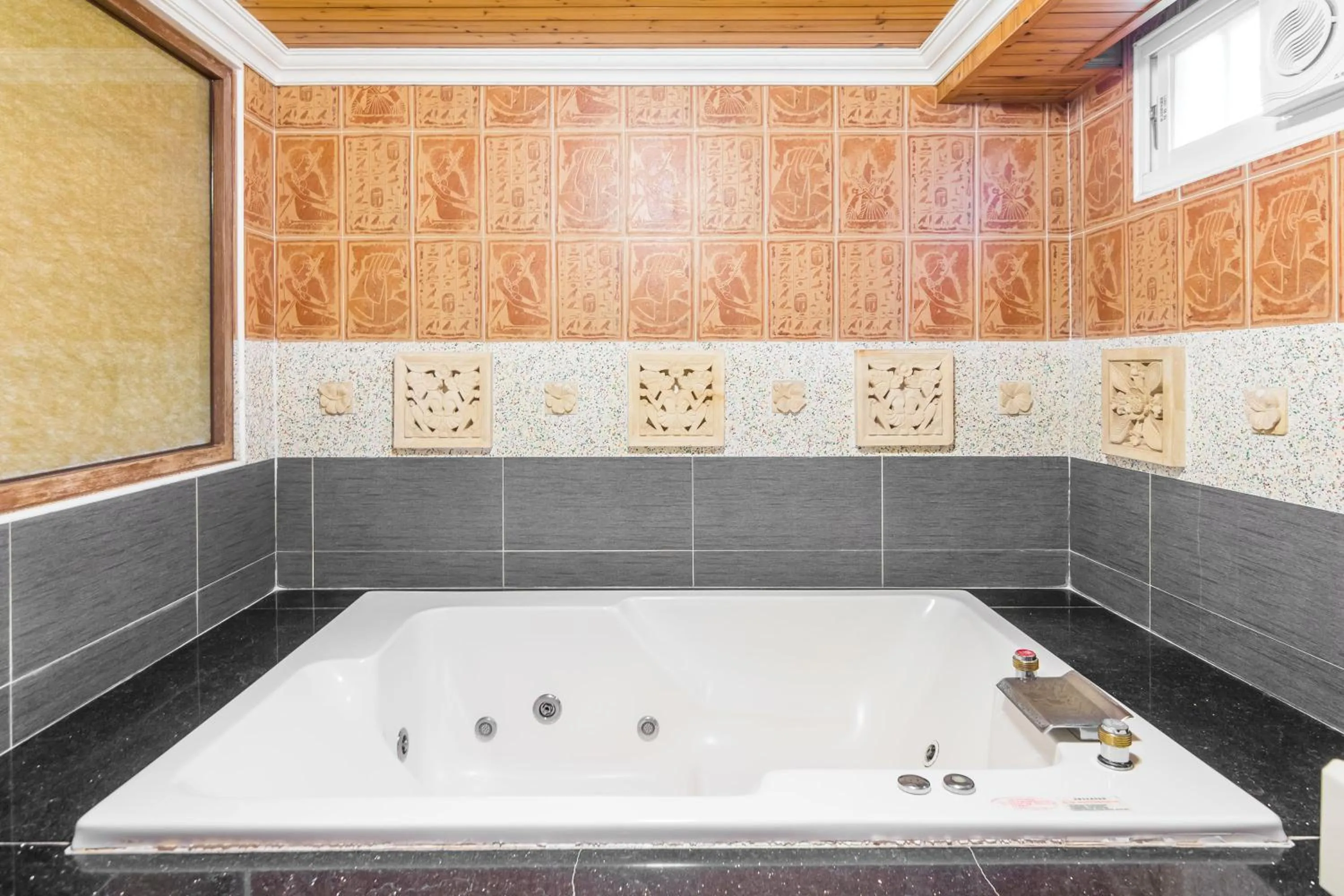 Hot Tub in Kenting Maya-House B&B