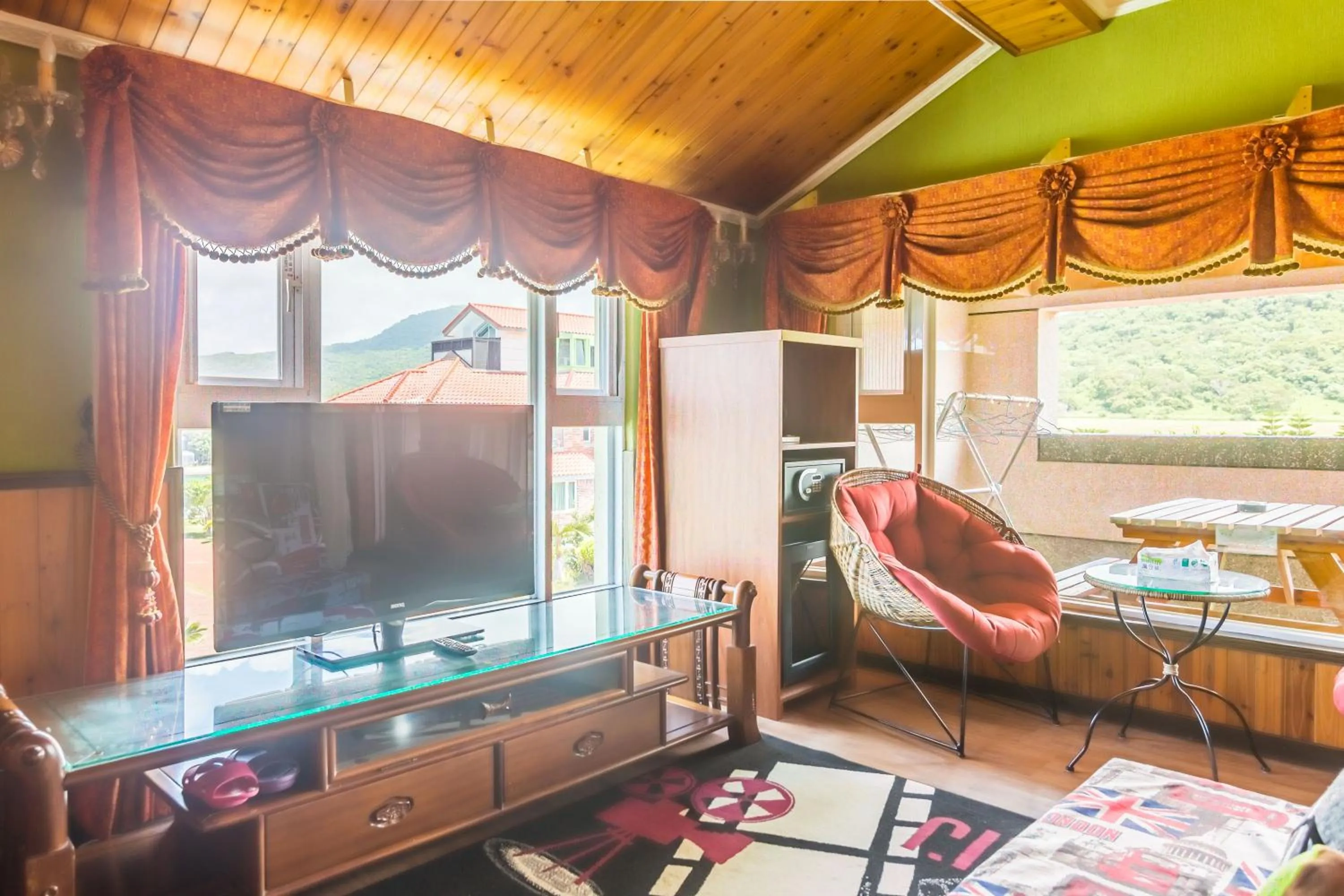 TV and multimedia in Kenting Maya-House B&B
