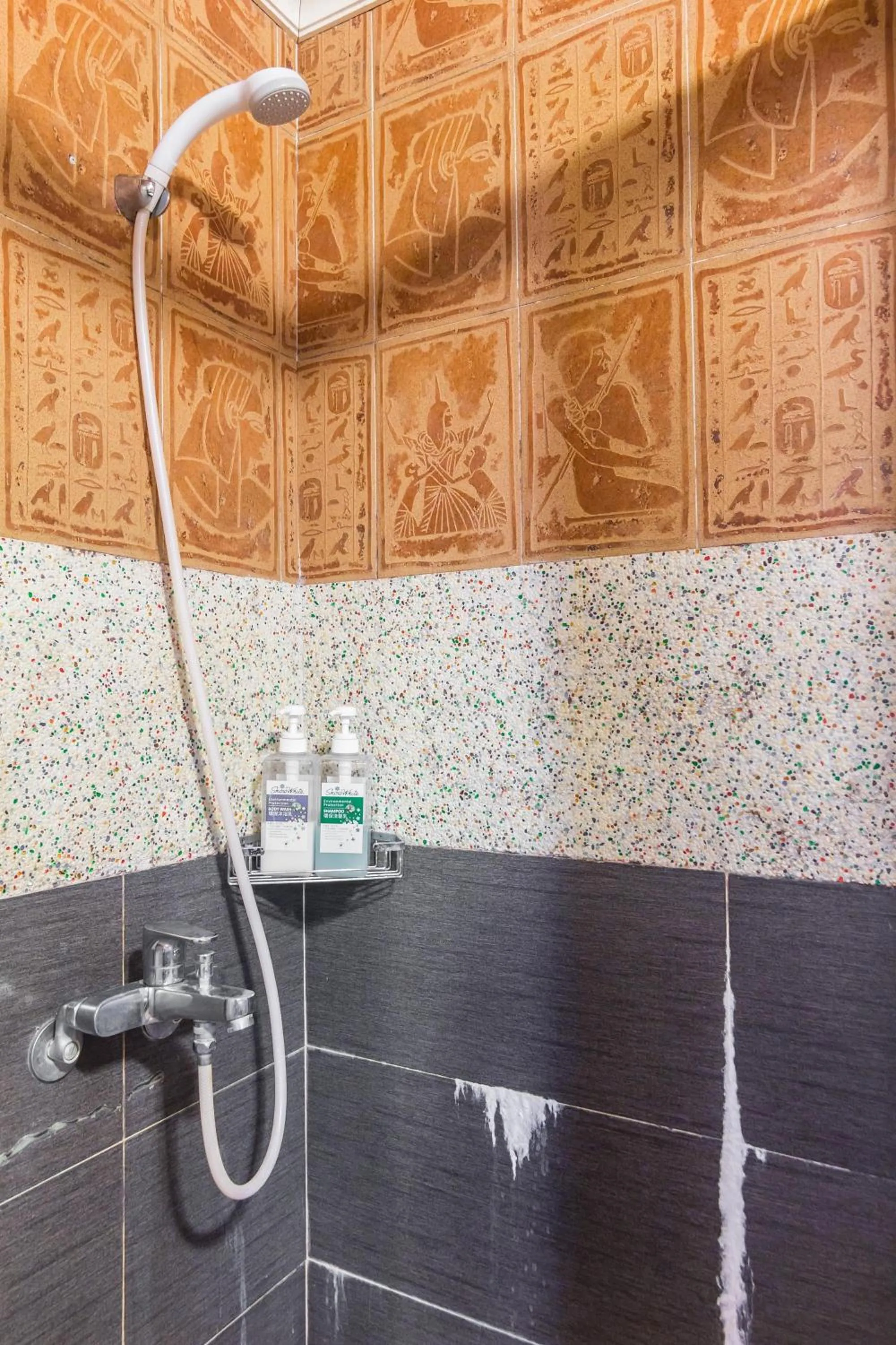 Shower in Kenting Maya-House B&B