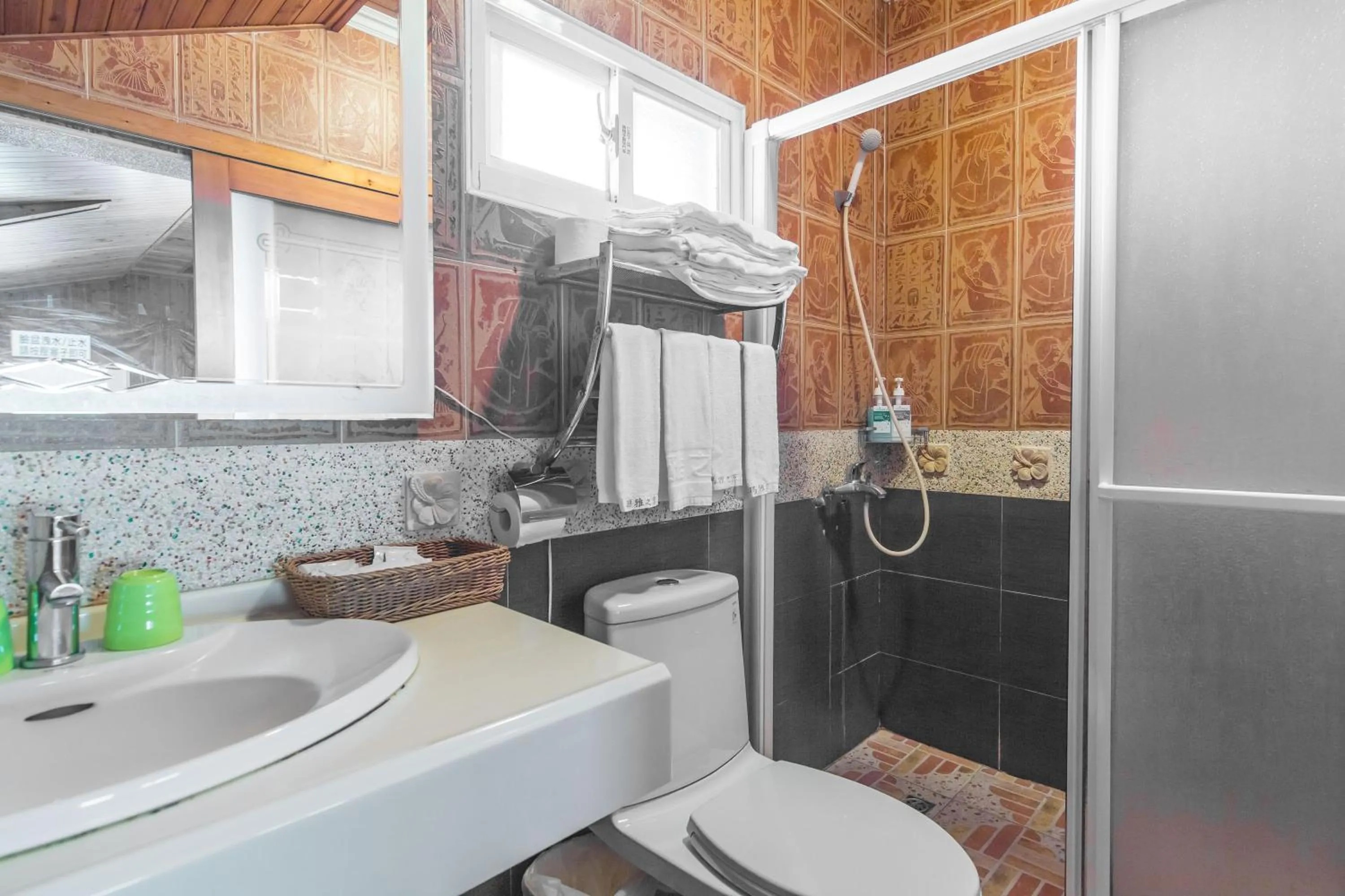 Shower in Kenting Maya-House B&B