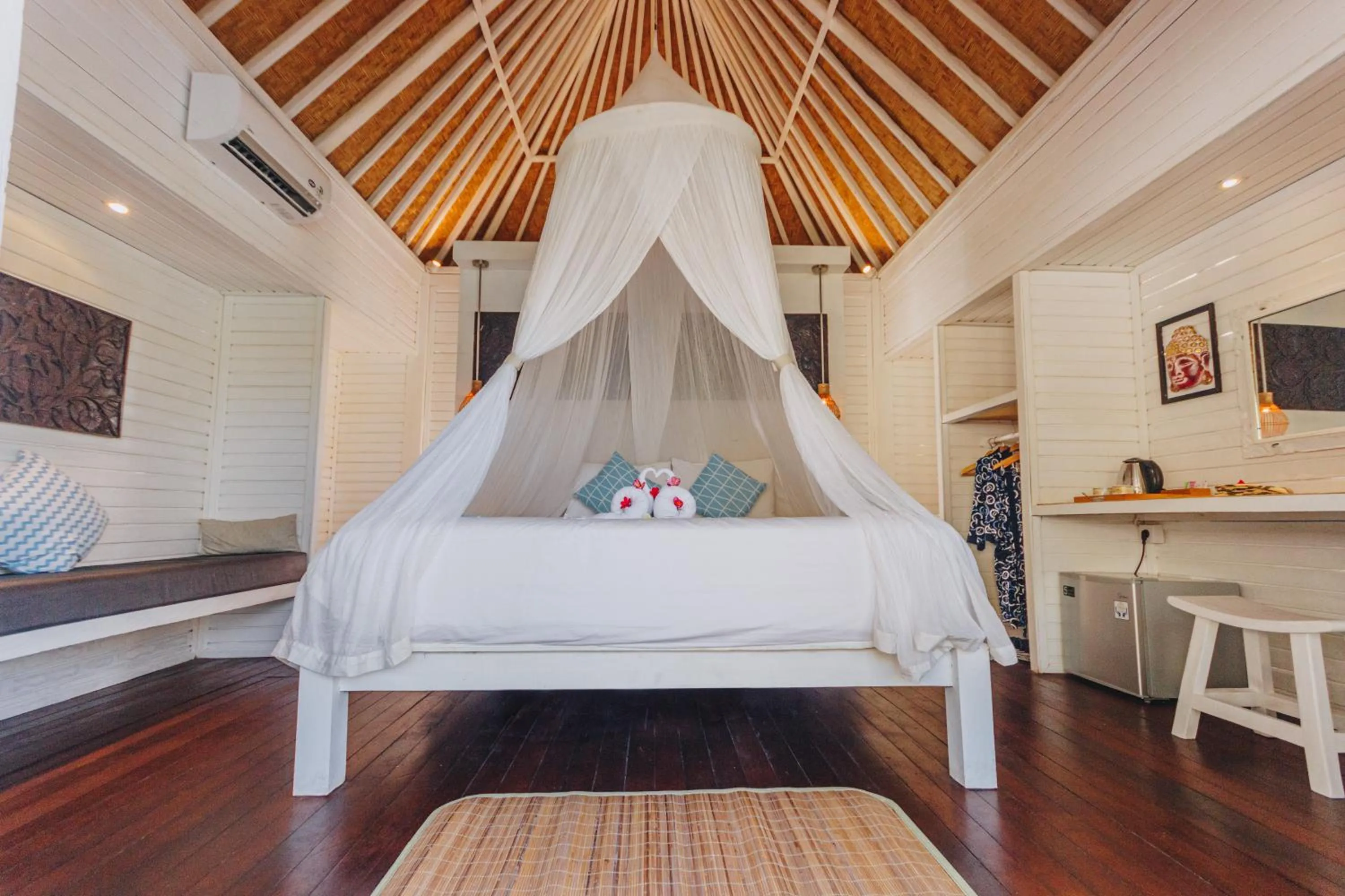 Bed in Shrining Cottages Lembongan
