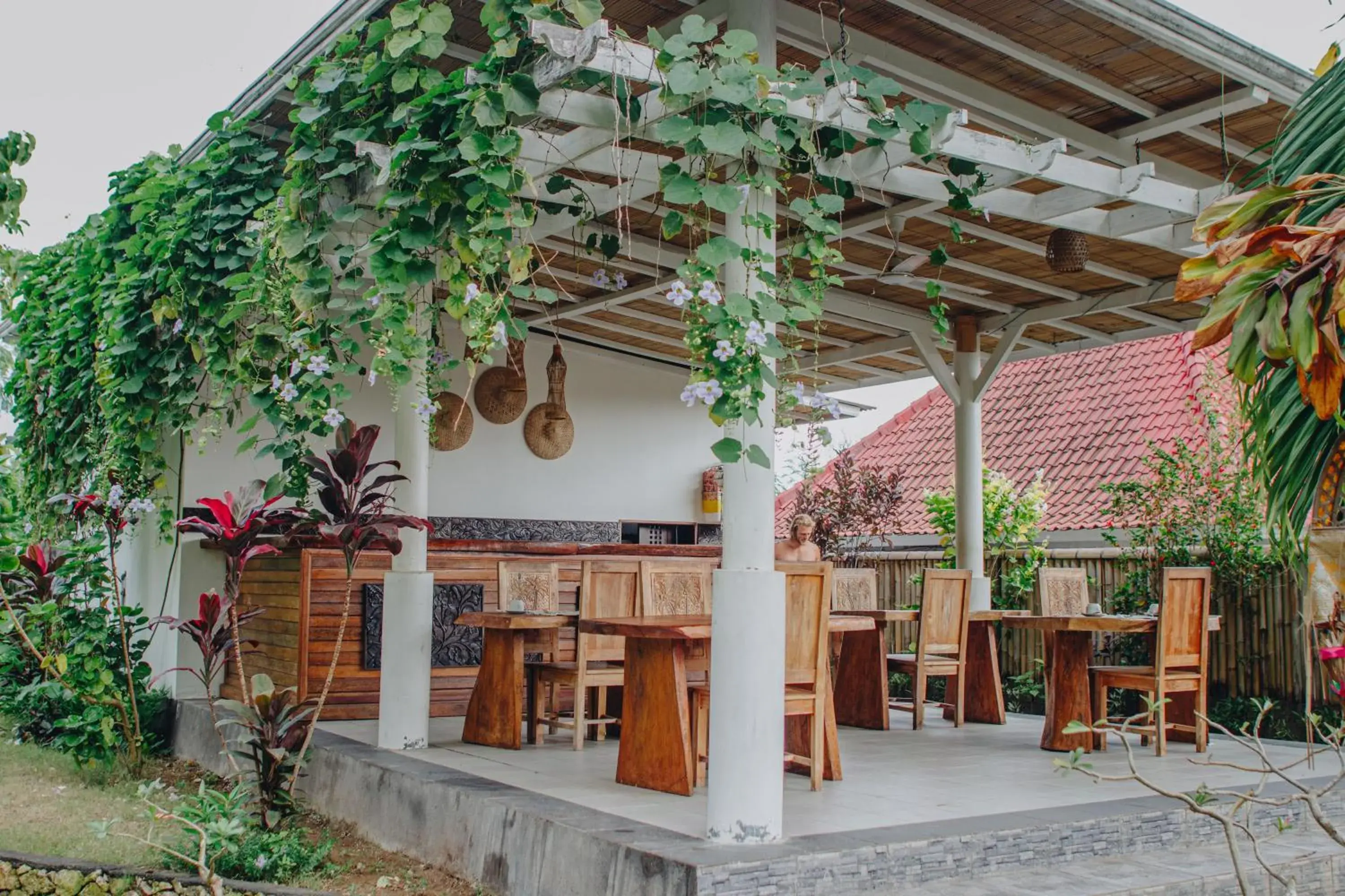 Restaurant/places to eat in Shrining Cottages Lembongan Restaurant/places to eat in Shrining Cottages Lembongan
