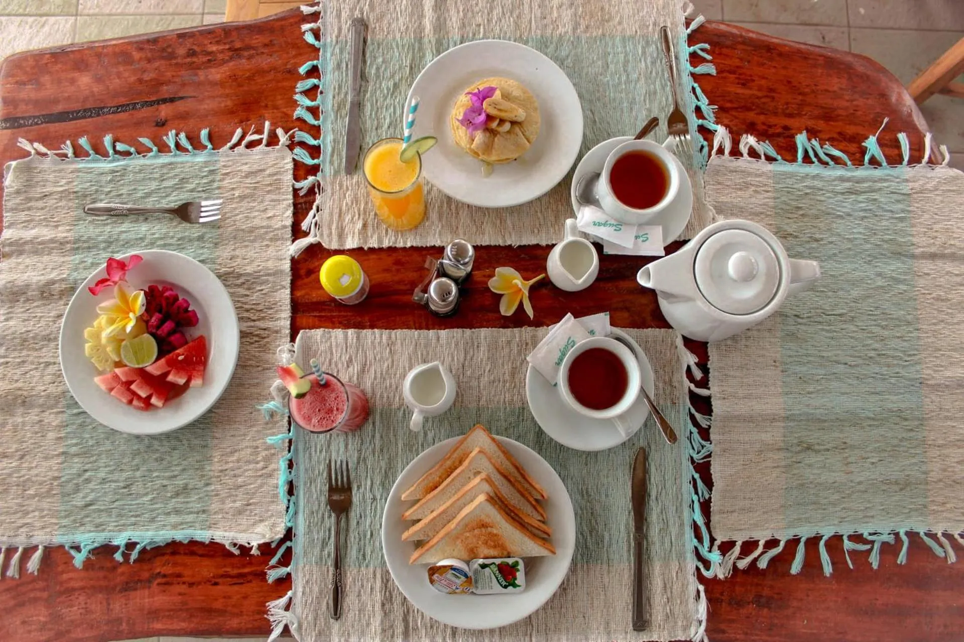 Breakfast in Shrining Cottages Lembongan