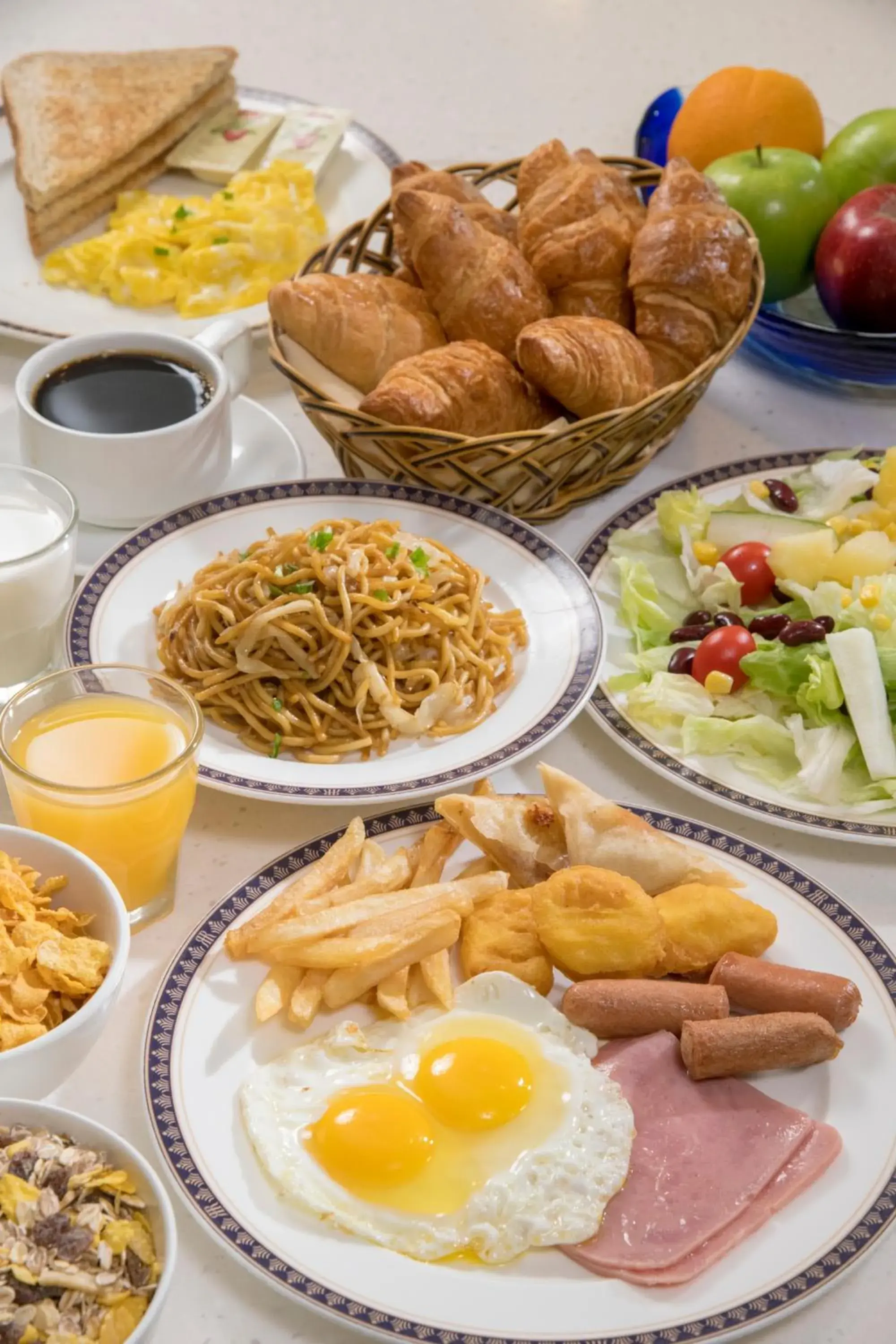 Food and drinks in Silka Far East Hotel Food and drinks in Silka Far East Hotel