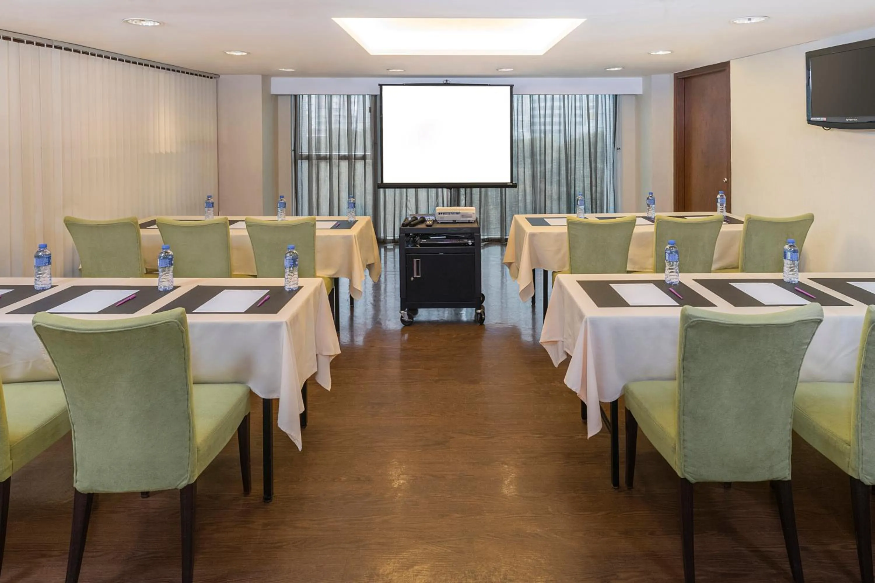 Banquet/Function facilities in Silka Far East Hotel