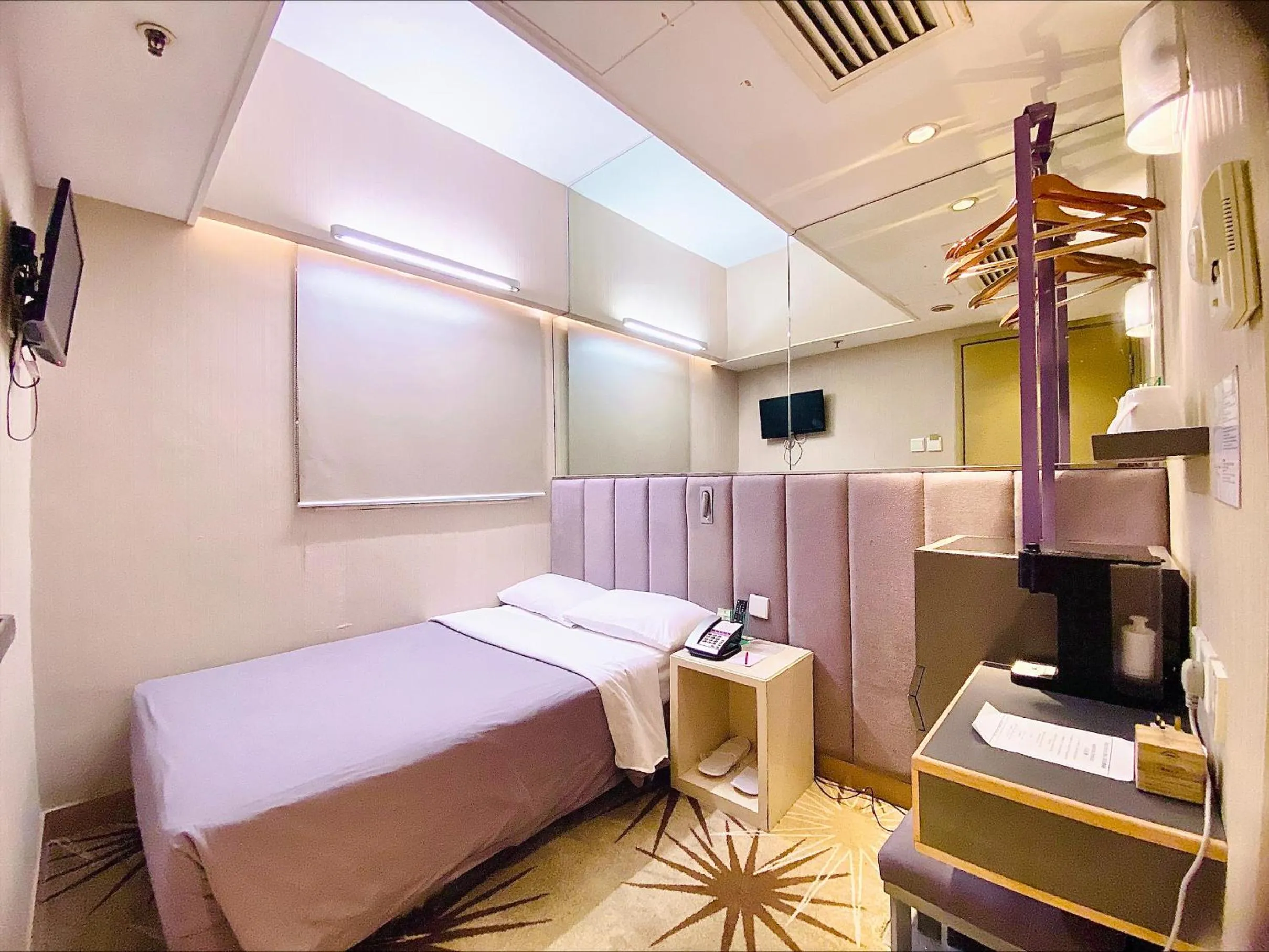 Bed in Silka Far East Hotel