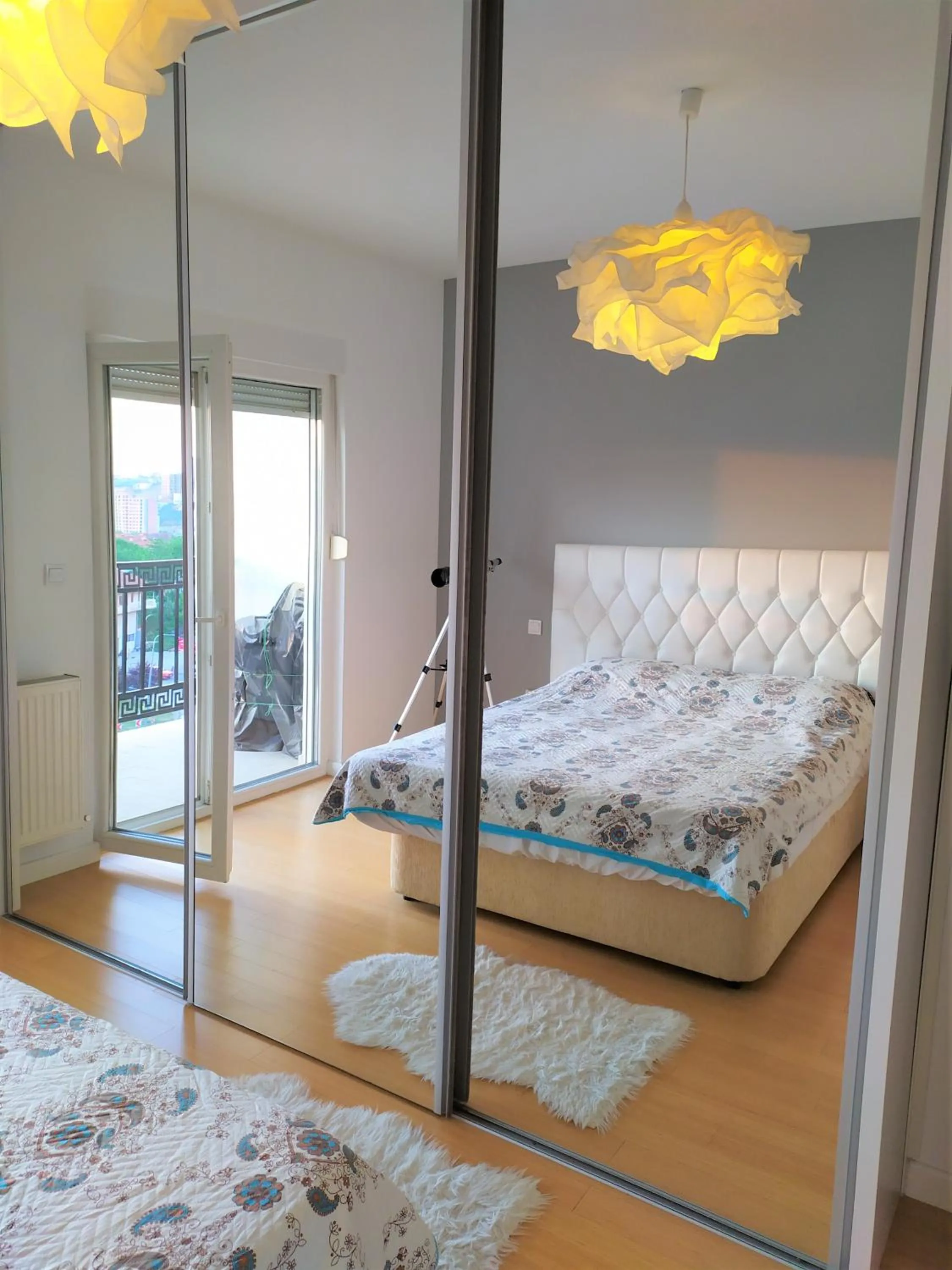 Bed in Modern apartment with a view feels like home