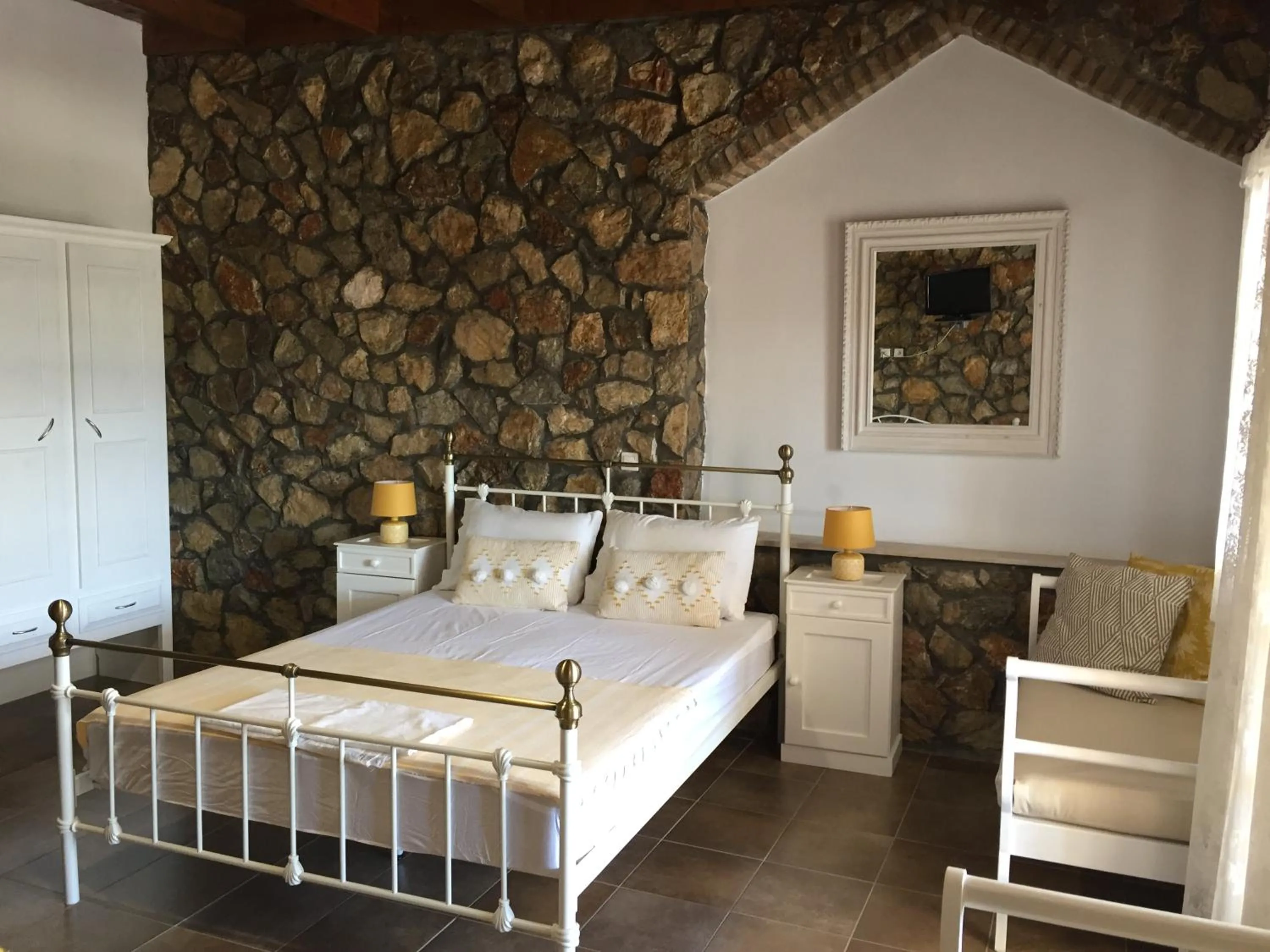 Bed in Vareladiko studios