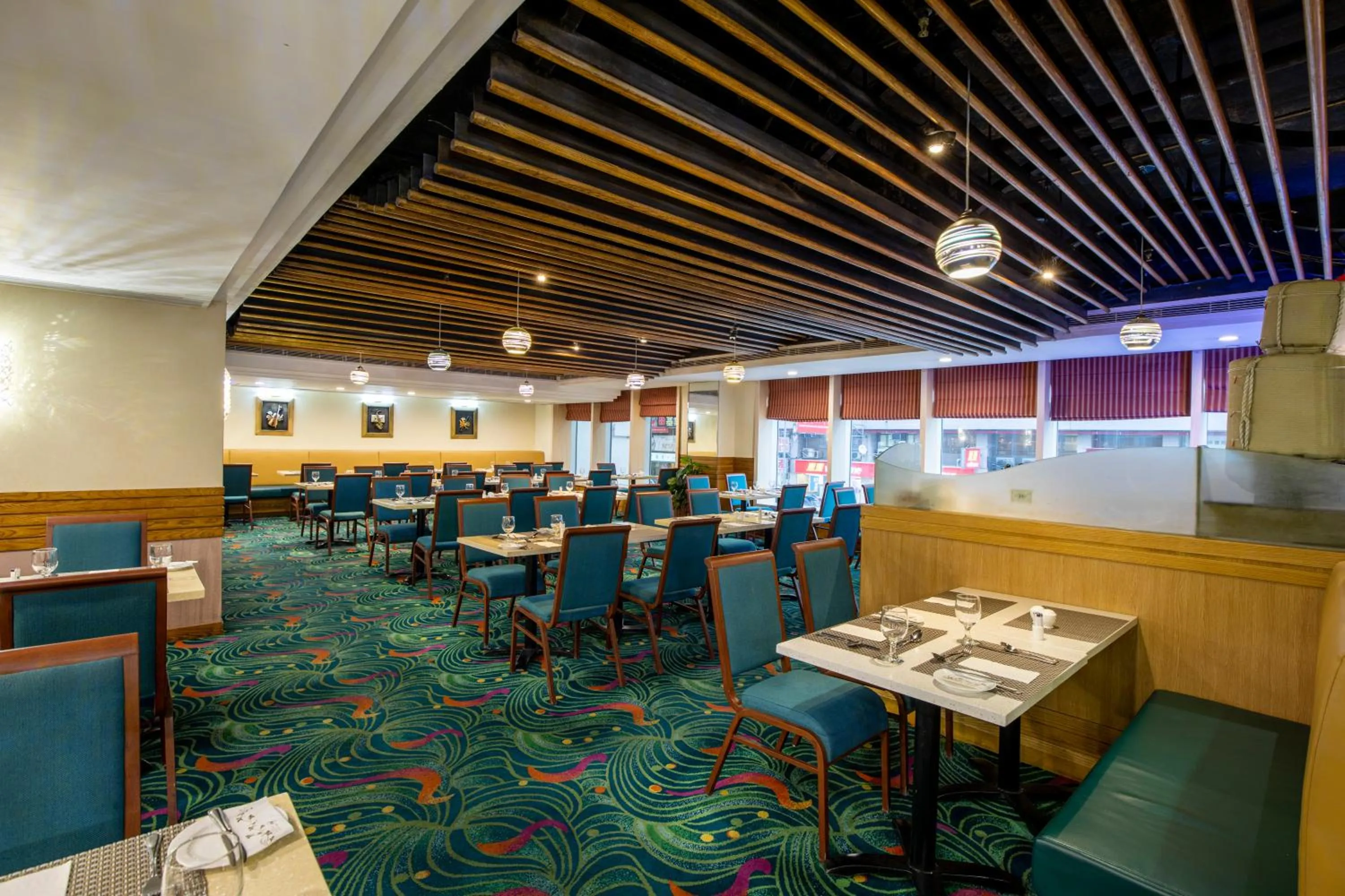 Restaurant/places to eat in Metropark Hotel Kowloon