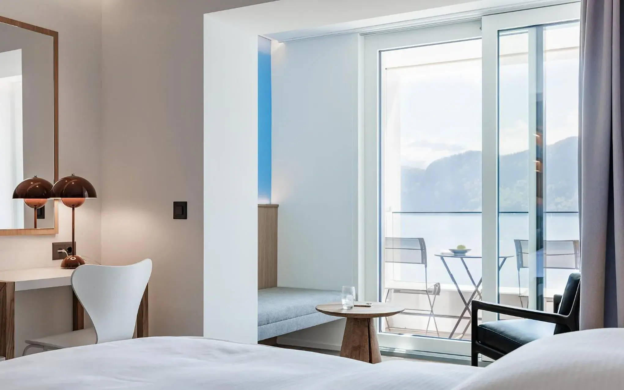 Deluxe Double Room with Lake View in Campus Hotel Hertenstein Deluxe Double Room with Lake View in Campus Hotel Hertenstein