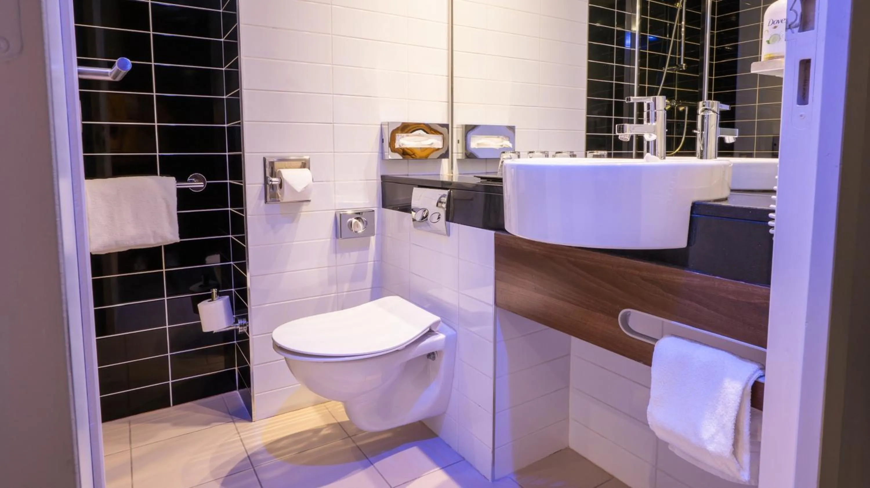 Bathroom in Holiday Inn Express Dijon by IHG