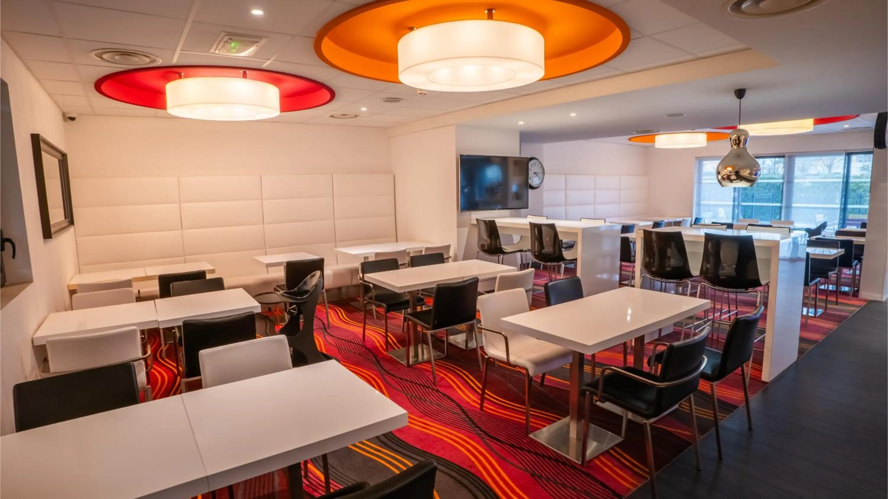 Breakfast in Holiday Inn Express Dijon by IHG