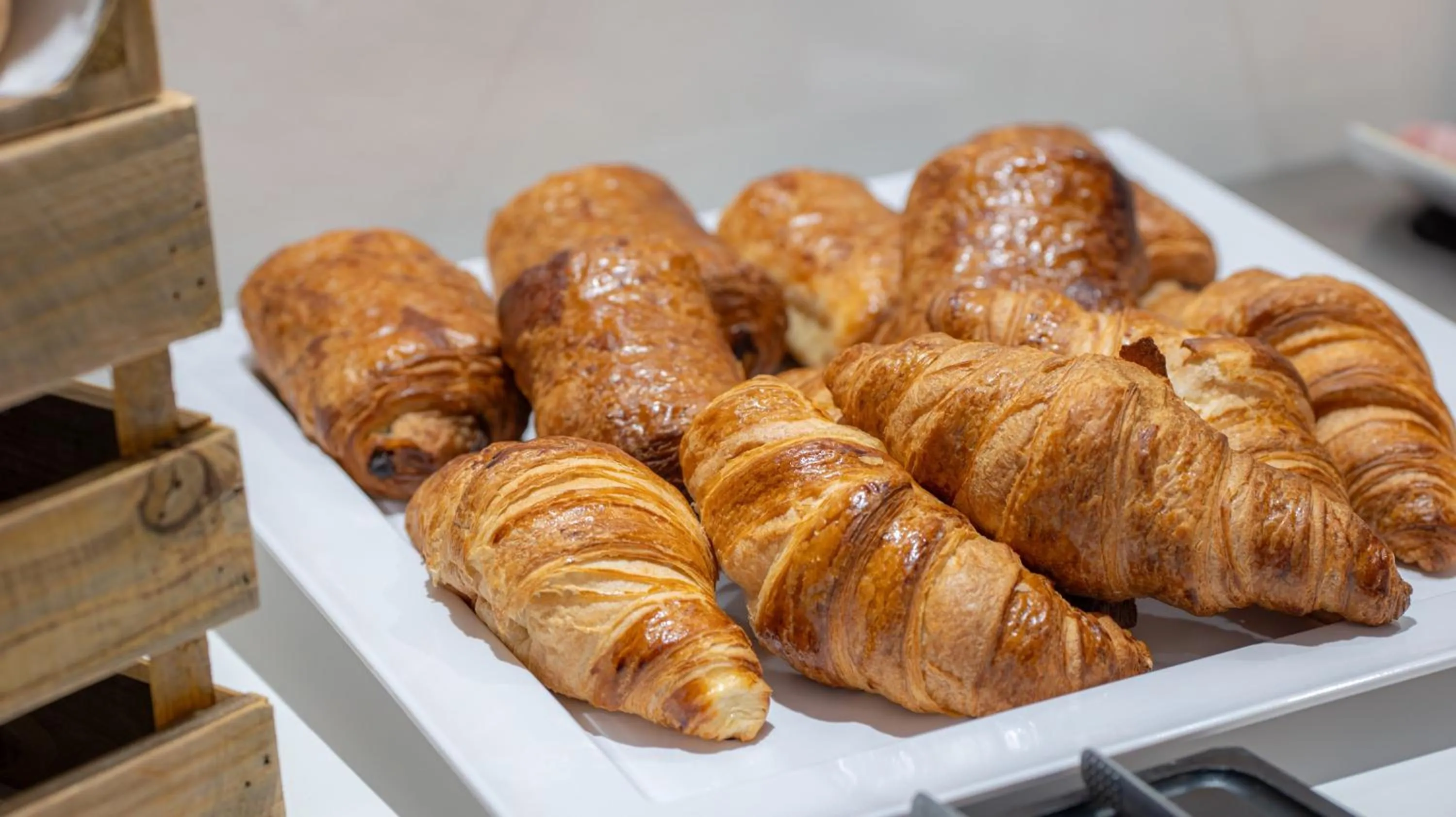 Breakfast in Holiday Inn Express Dijon by IHG