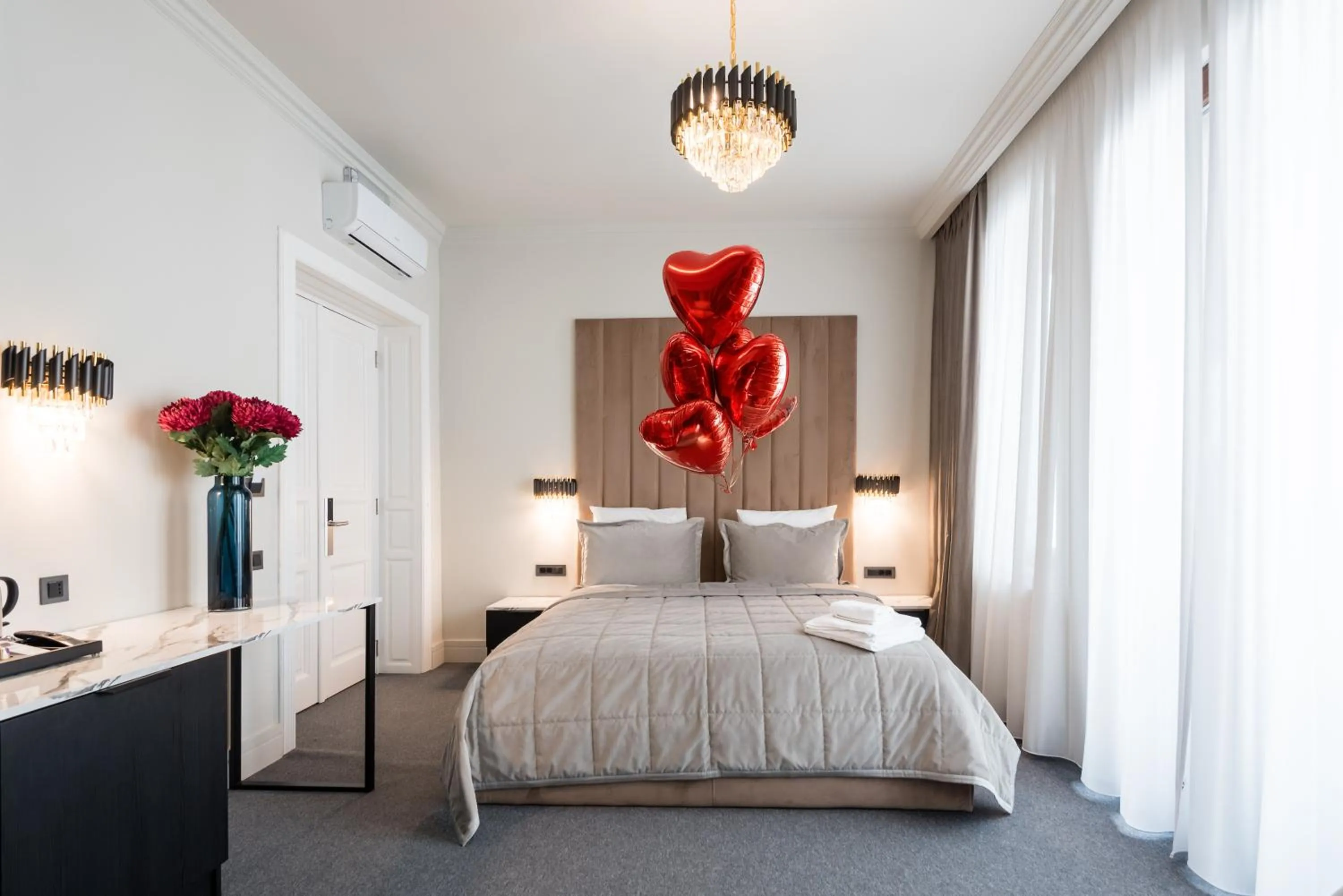 HIGHLINE DOWNTOWN ApartHotel OLDTOWN UNIRII SQUARE