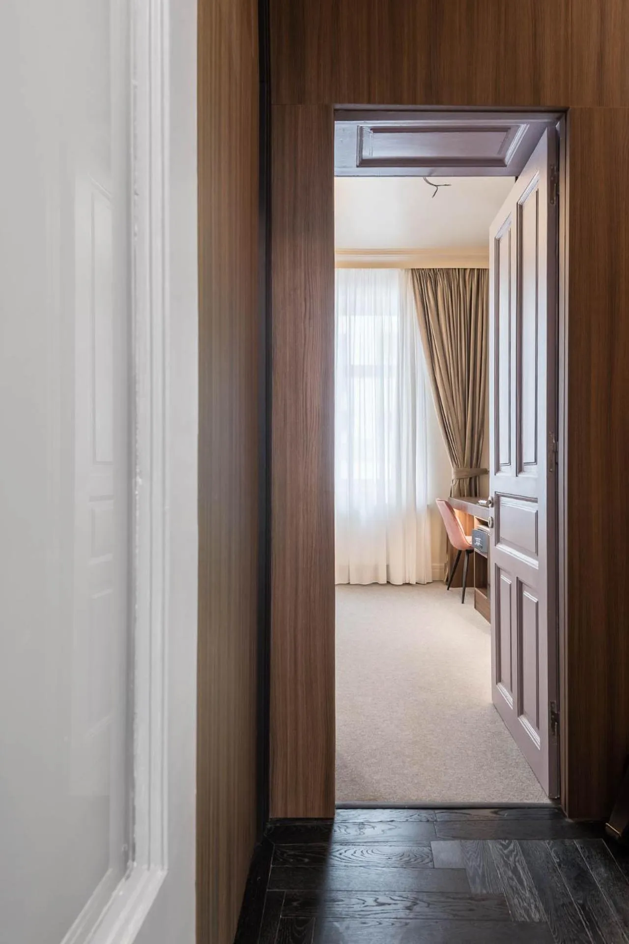 Bedroom, Bed in HIGHLINE DOWNTOWN ApartHotel OLDTOWN UNIRII SQUARE