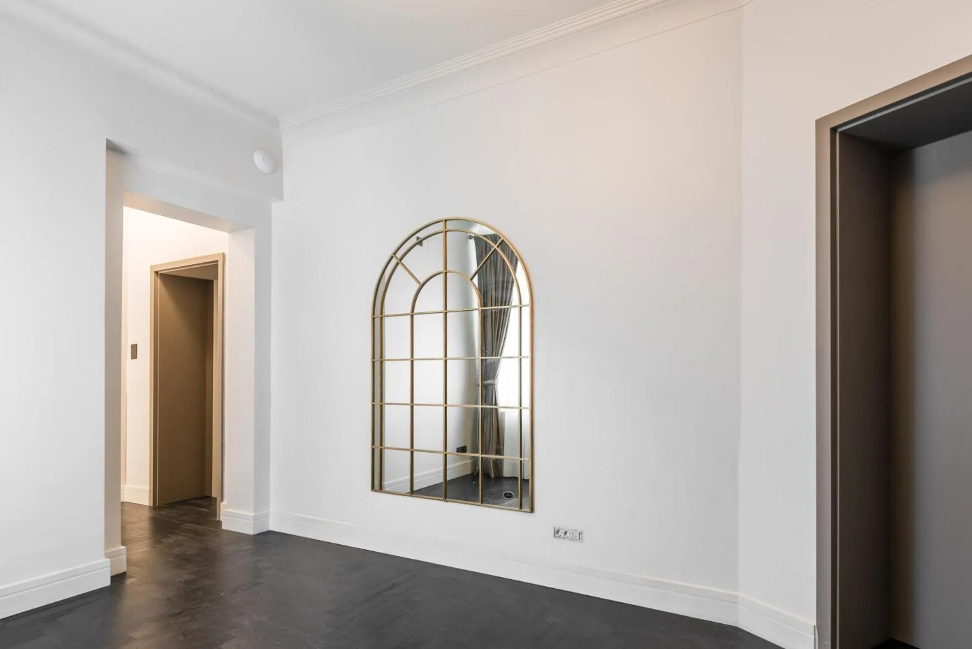 Property building in HIGHLINE DOWNTOWN ApartHotel OLDTOWN UNIRII SQUARE