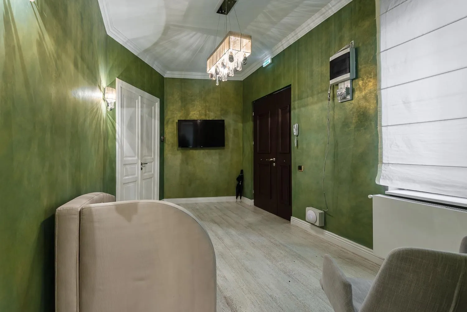 Communal lounge/ TV room in HIGHLINE DOWNTOWN ApartHotel OLDTOWN UNIRII SQUARE