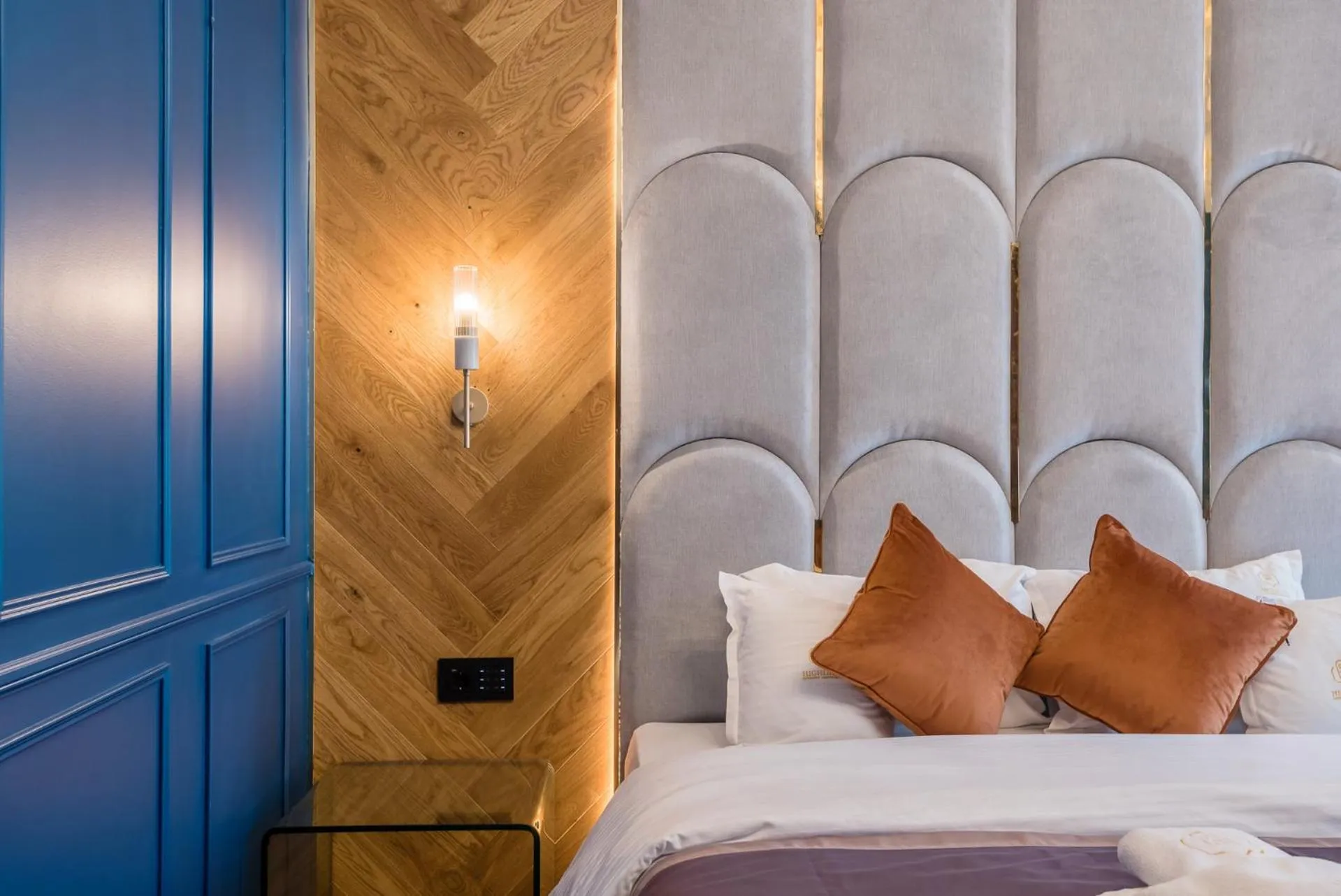 Bedroom, Bed in HIGHLINE DOWNTOWN ApartHotel OLDTOWN UNIRII SQUARE