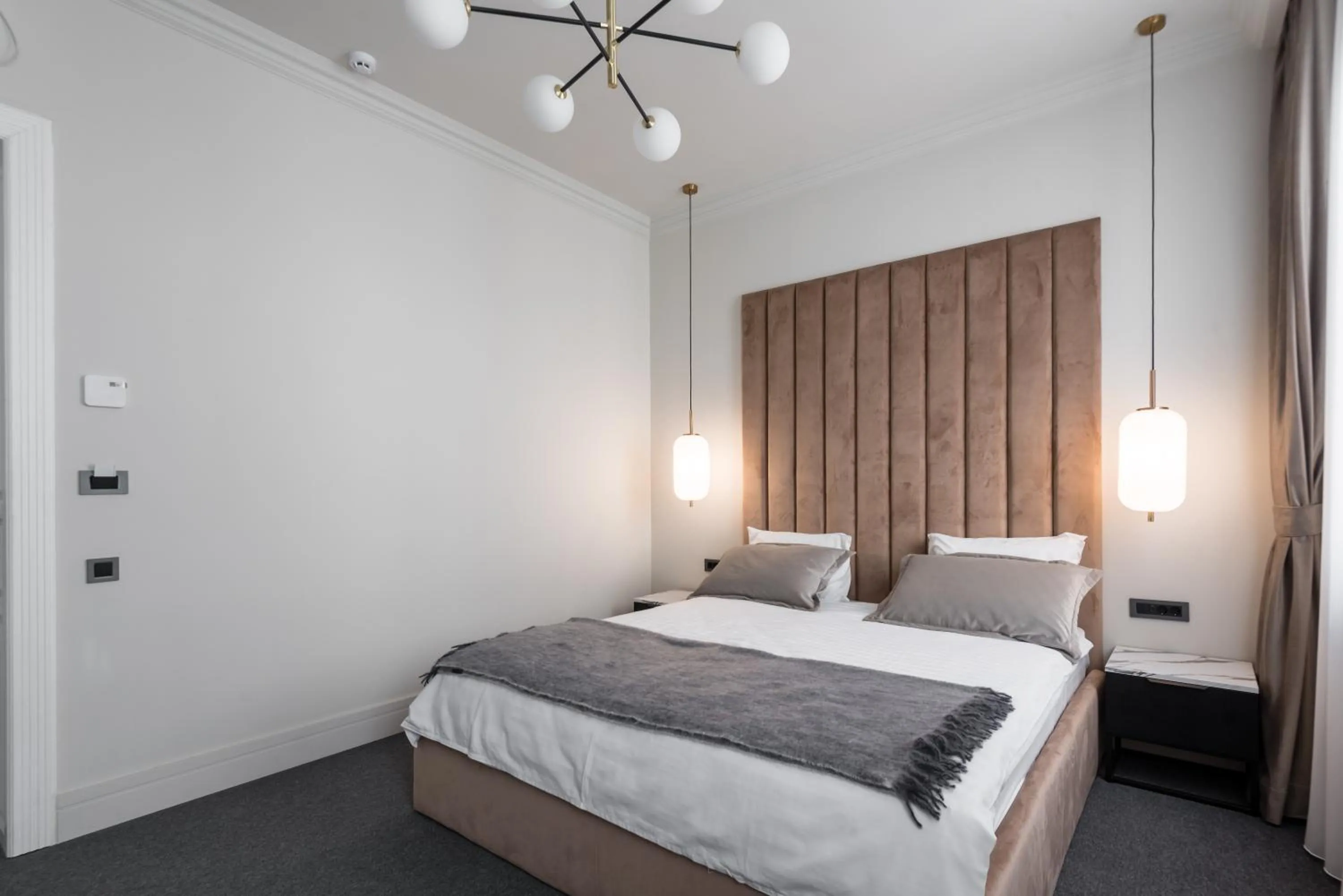 Photo of the whole room, Bed in HIGHLINE DOWNTOWN ApartHotel OLDTOWN UNIRII SQUARE