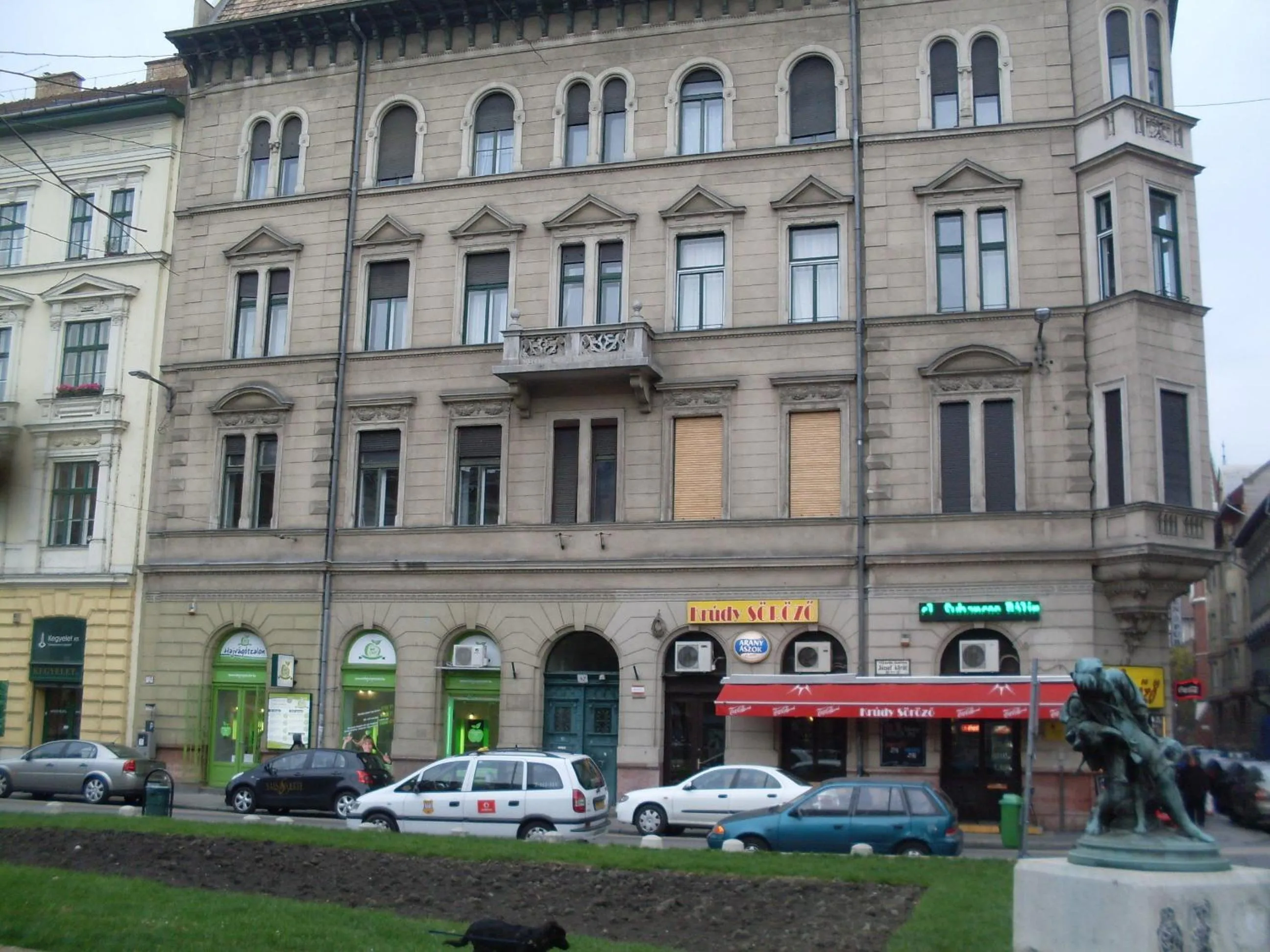Property building in Sleepover City Center GuestRooms