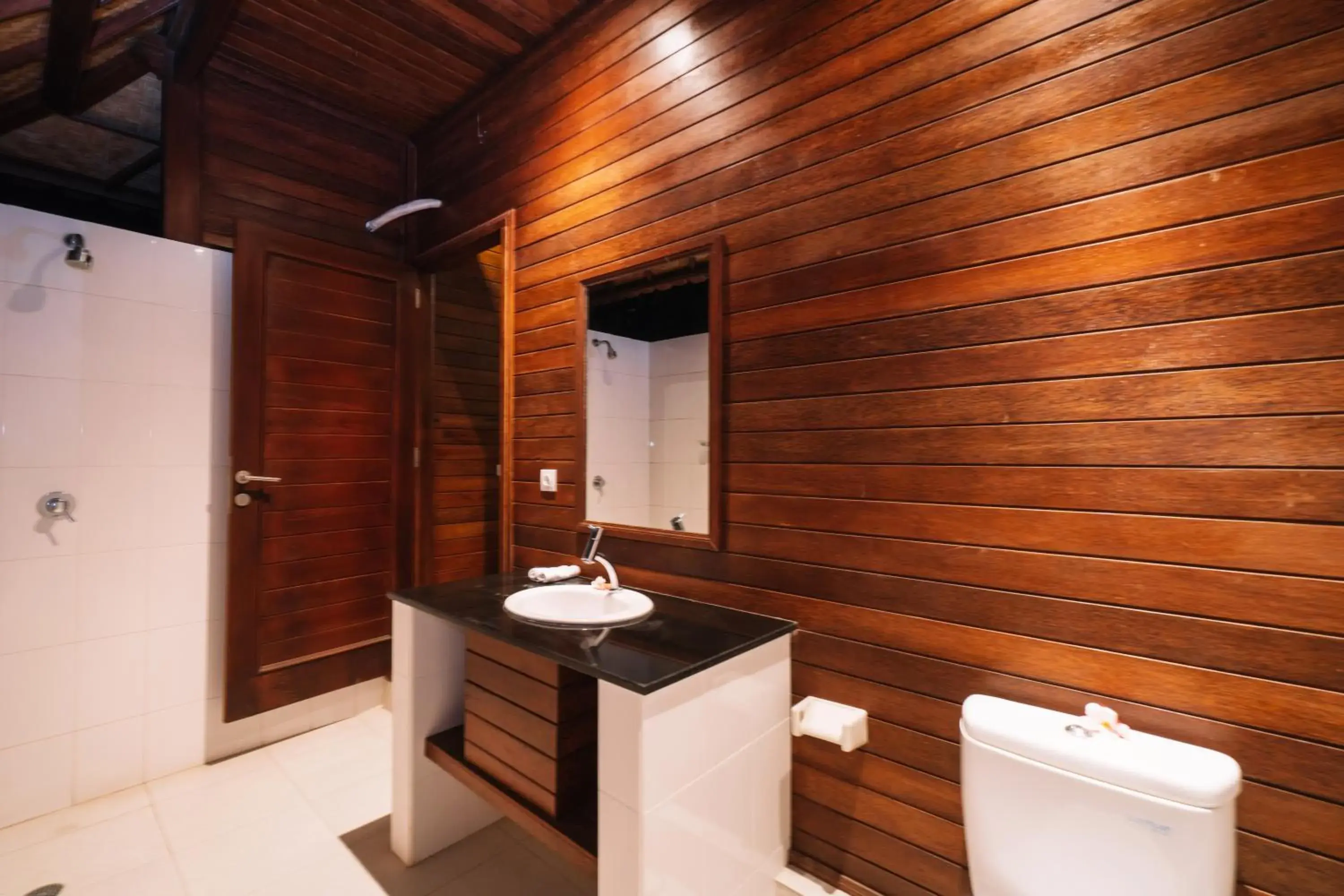 Deluxe Double Room with Balcony and Sea View - single occupancy in Dodol Lembongan Cliff Sunset Deluxe Double Room with Balcony and Sea View - single occupancy in Dodol Lembongan Cliff Sunset