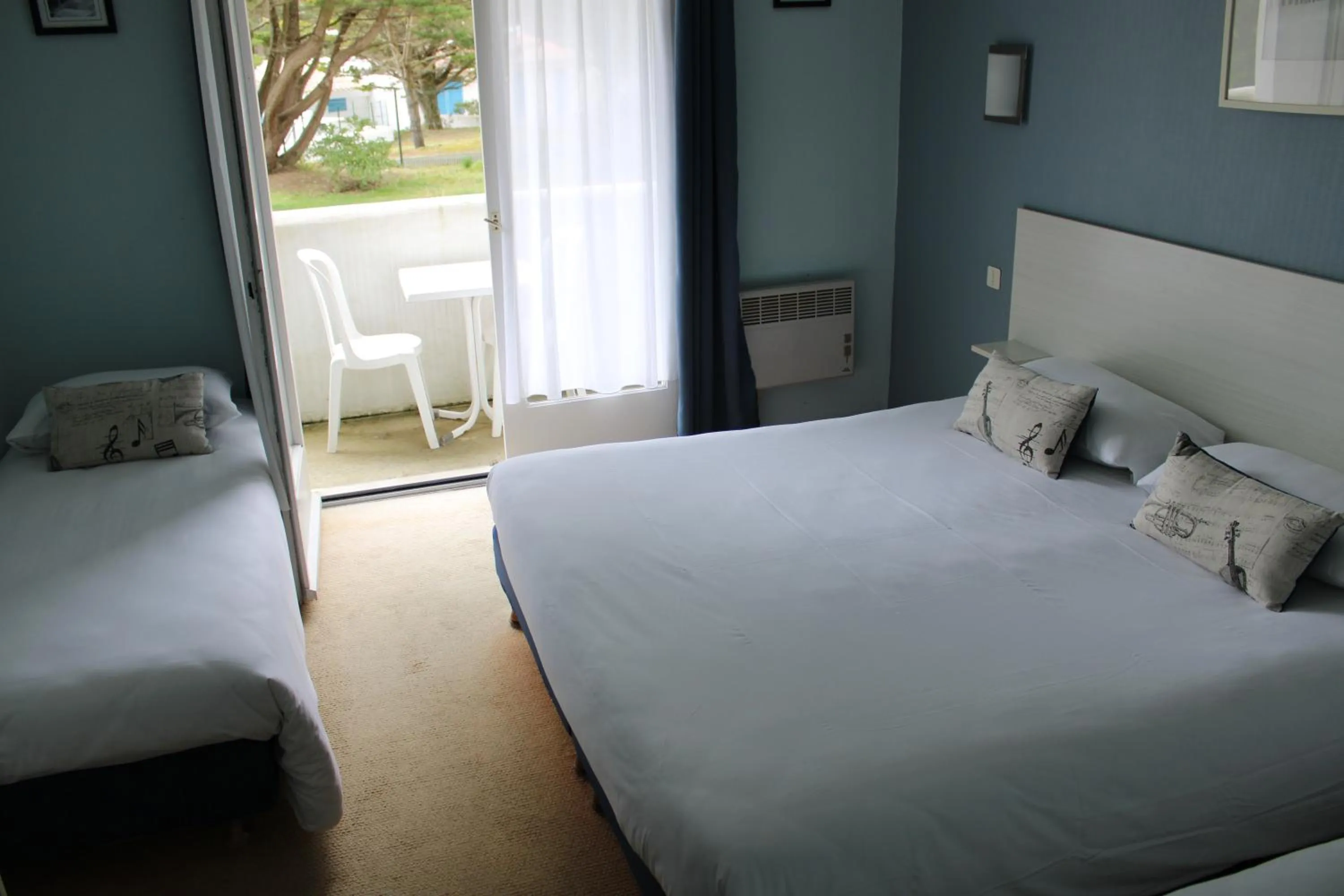 Bed in Hôtel des Dunes Noirmoutier