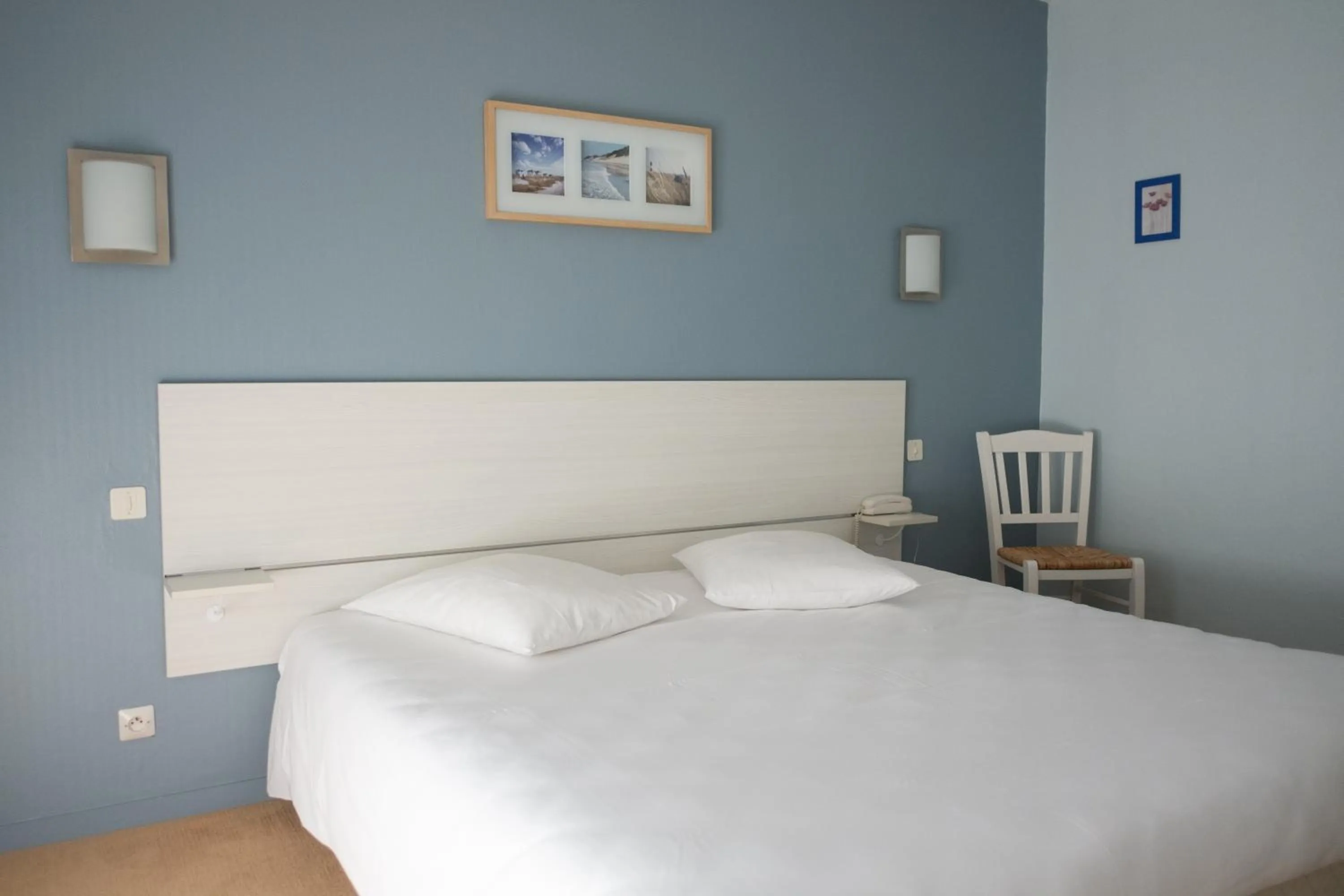 Bed in Hôtel des Dunes Noirmoutier