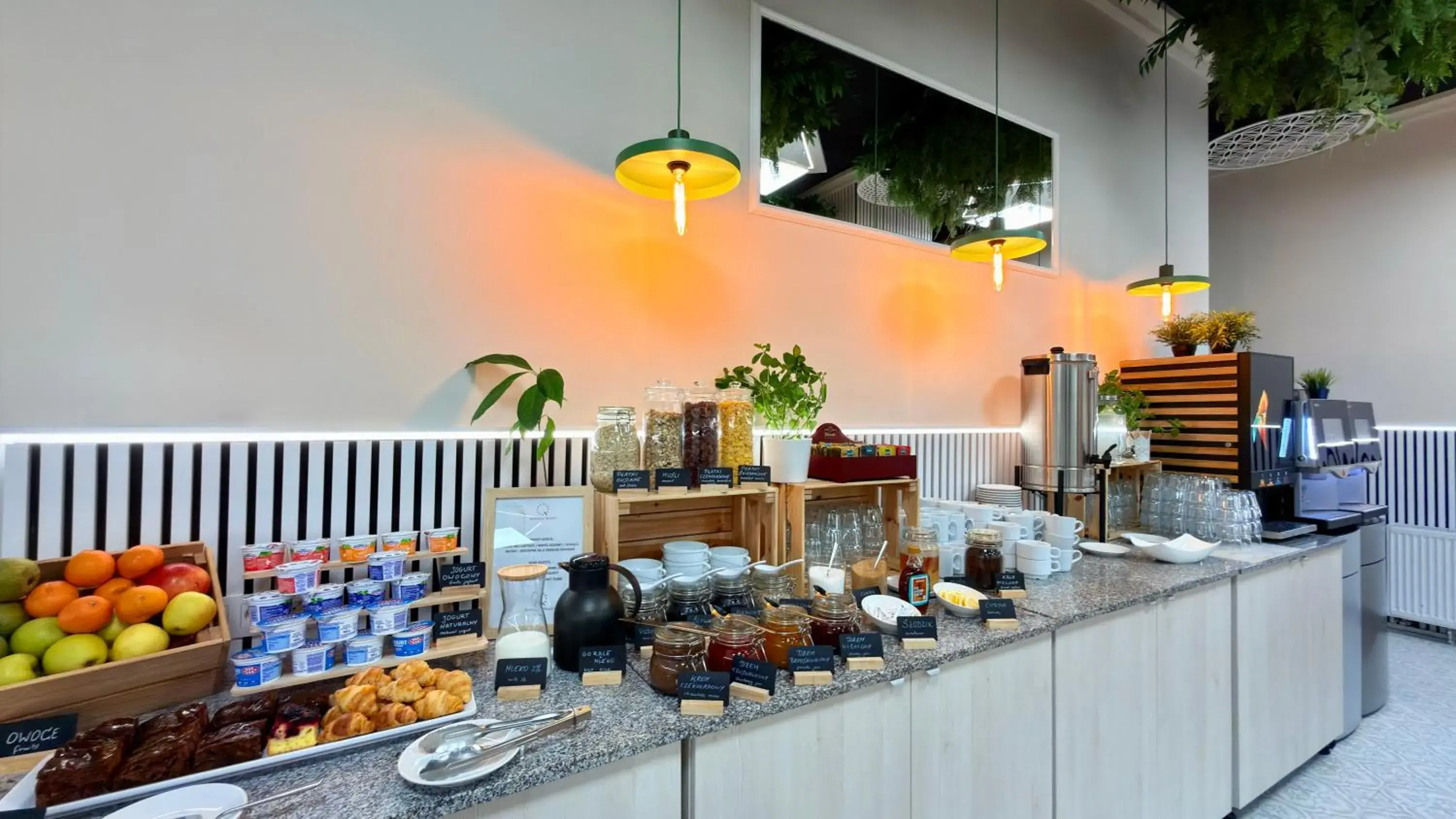 Buffet breakfast in Boutique Hotel's III Piłsudskiego Buffet breakfast in Boutique Hotel's III Piłsudskiego