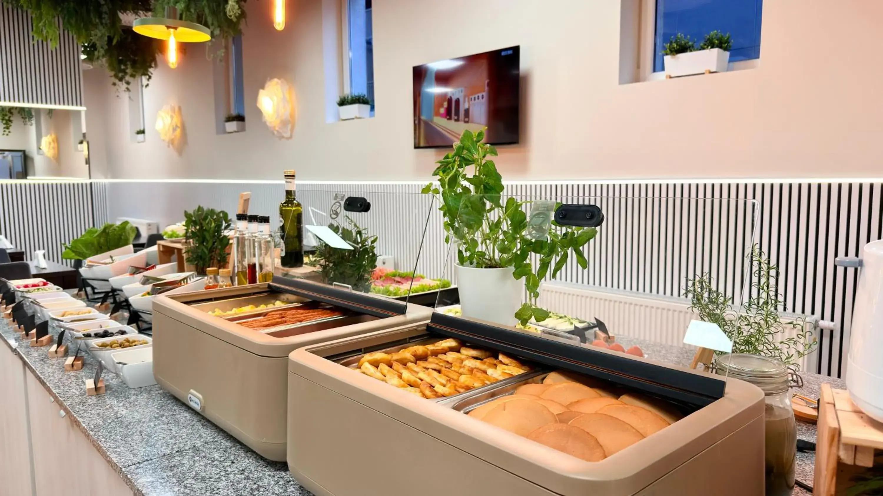 Buffet breakfast in Boutique Hotel's III Piłsudskiego Buffet breakfast in Boutique Hotel's III Piłsudskiego