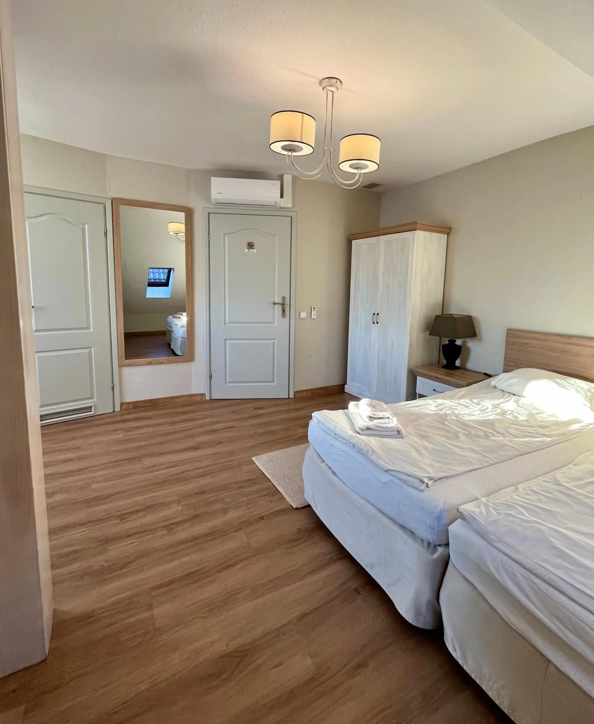 Bed in Hotel Nad Stawem