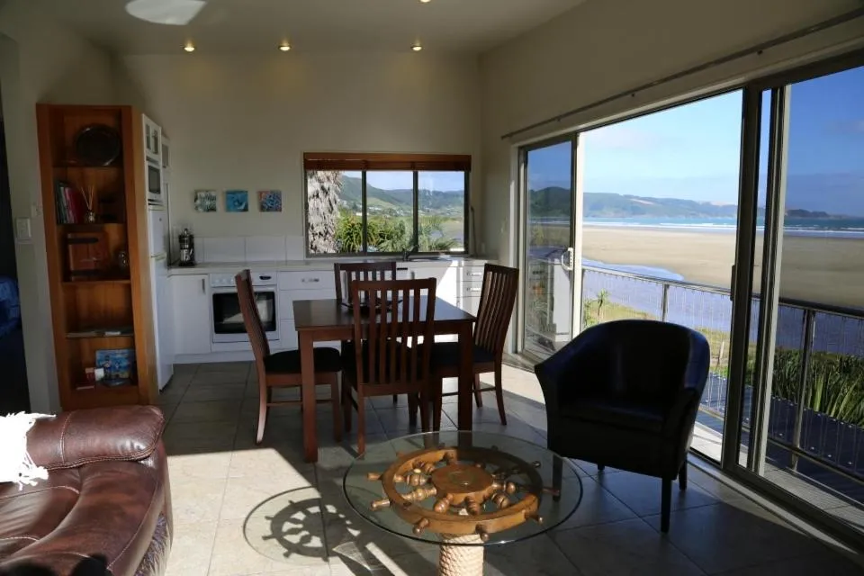 Living room in Gems Seaside Lodge