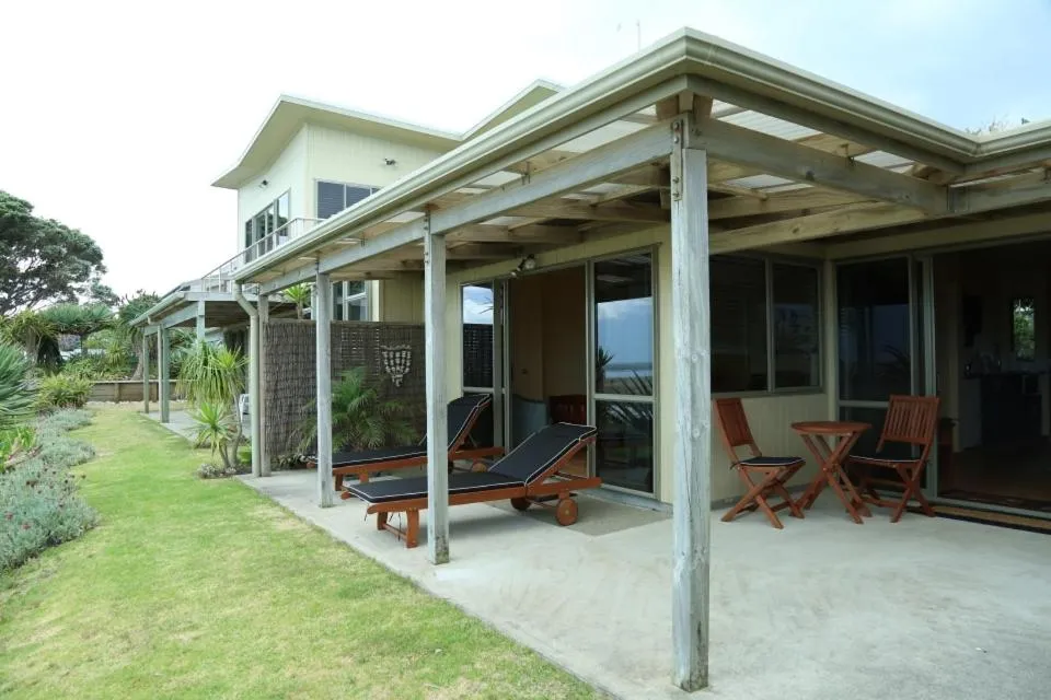 Patio in Gems Seaside Lodge
