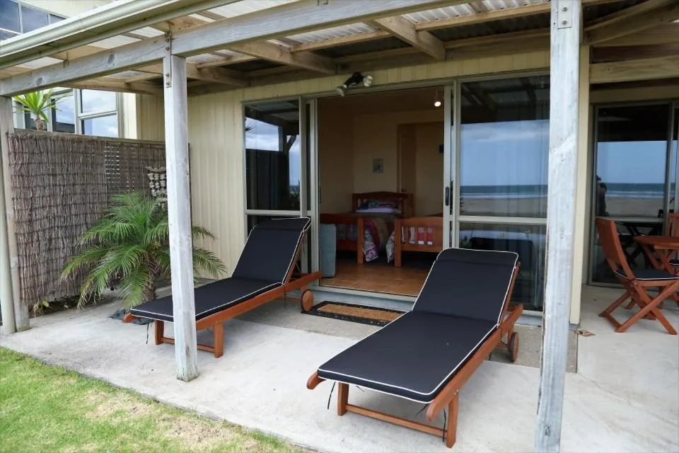 Patio in Gems Seaside Lodge