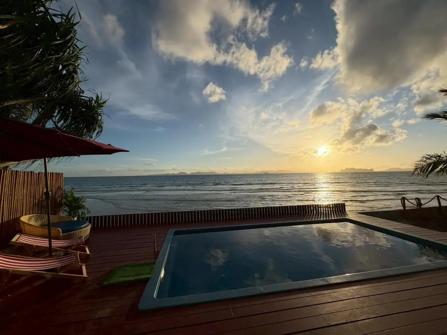 Swimming pool in Bliss Resort Krabi Swimming pool in Bliss Resort Krabi