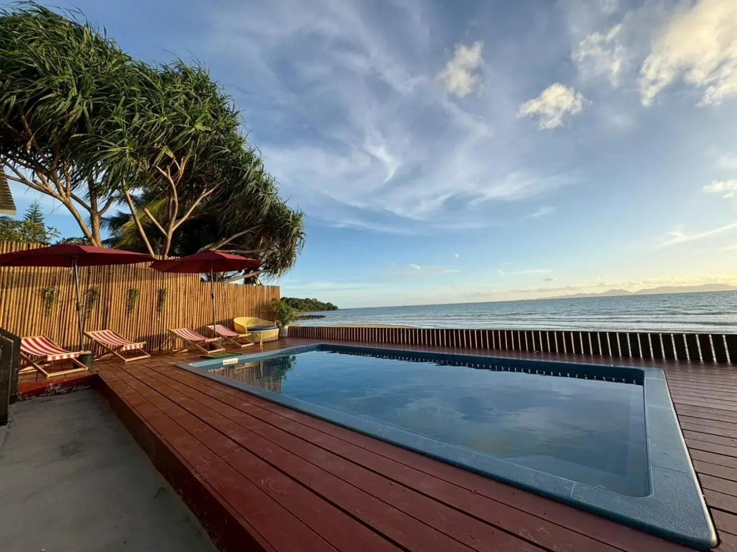 Swimming pool in Bliss Resort Krabi Swimming pool in Bliss Resort Krabi